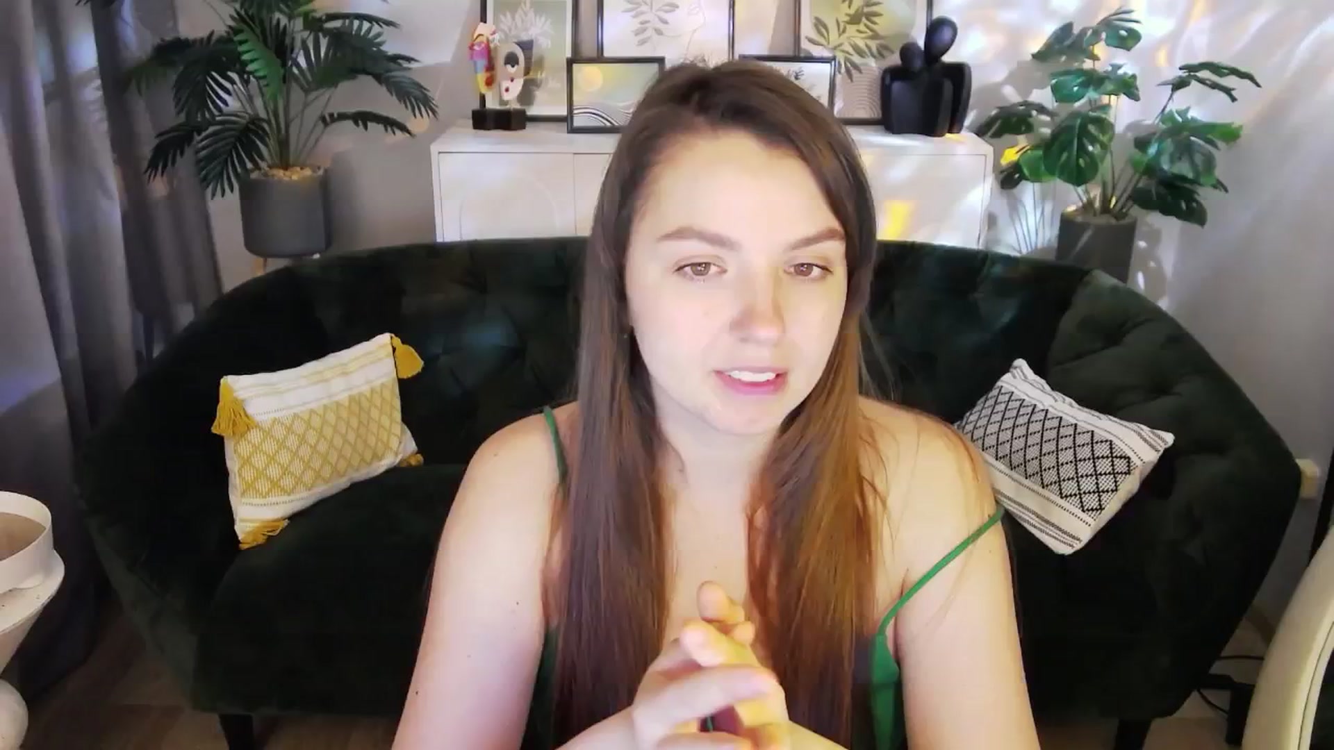 Gallery image thumbnail from Ana_Bird's myfreecams stream on, 04/21/2025, 06:30 image 4 of 20