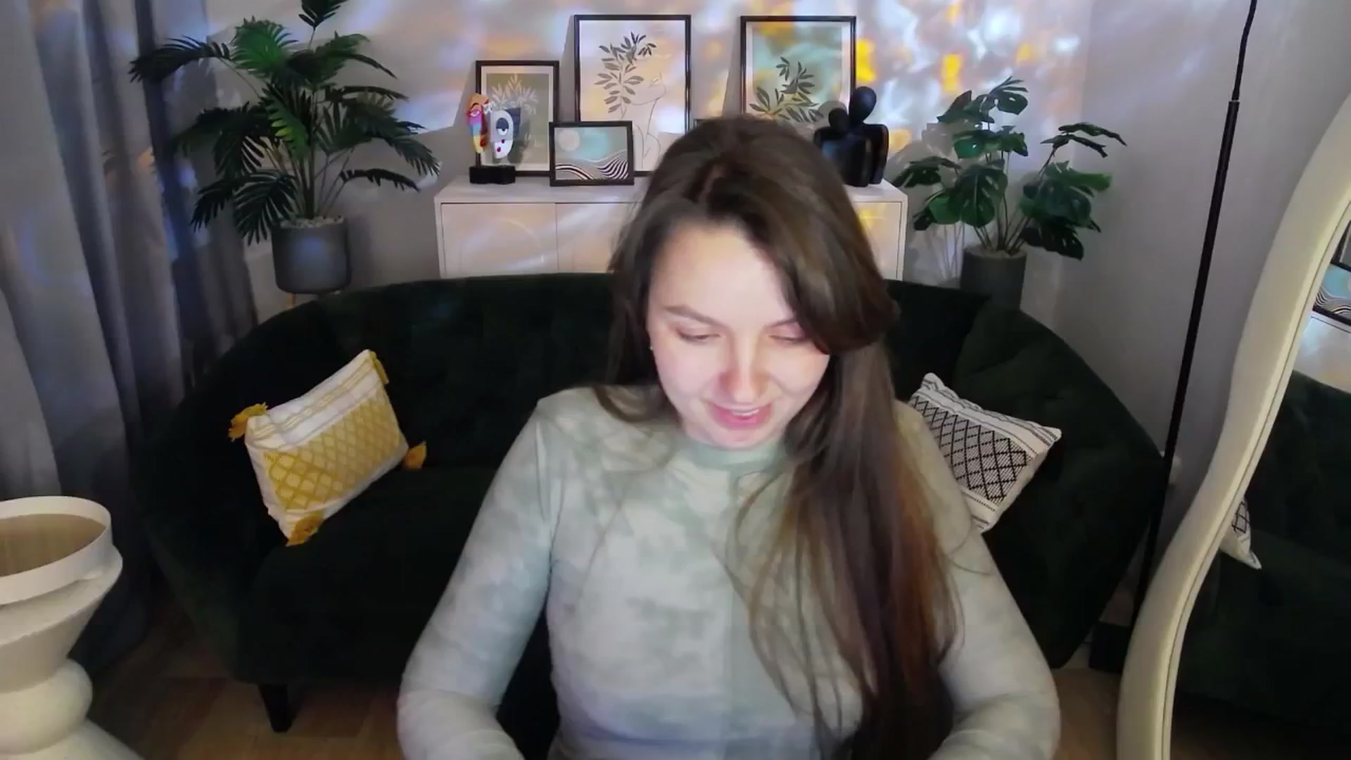 Gallery image thumbnail from Ana_Bird's myfreecams stream on, 04/30/2025, 06:41 image 3 of 20
