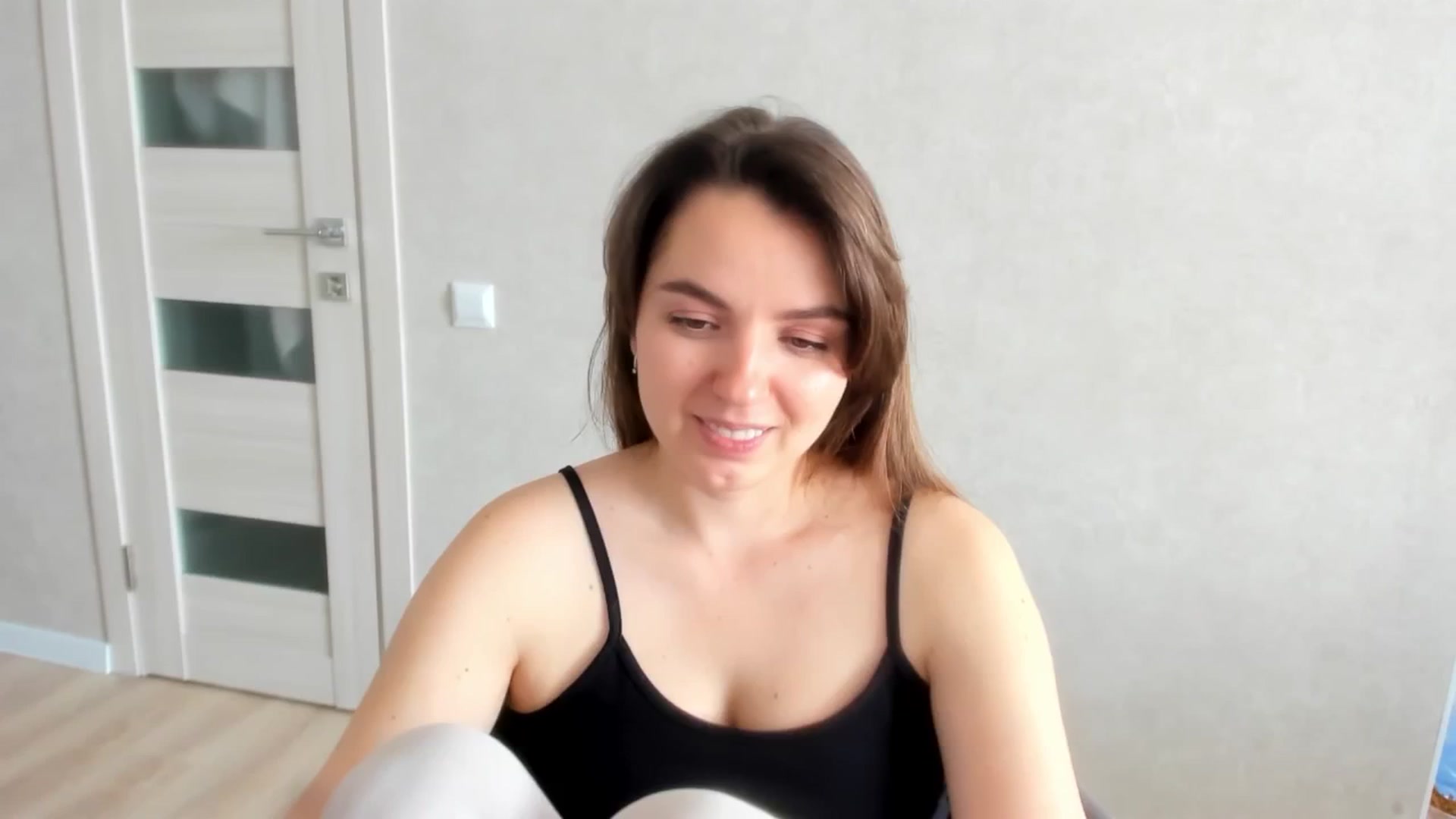 Gallery image thumbnail from Ana_Bird's myfreecams stream on, 05/14/2025, 05:22 image 8 of 20