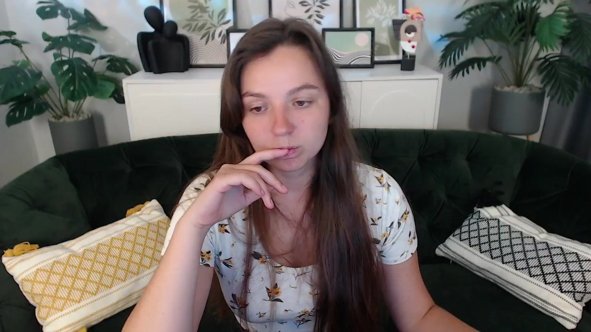 Gallery image thumbnail from Ana_Bird's myfreecams stream on, 07/17/2025, 05:11 image 16 of 20
