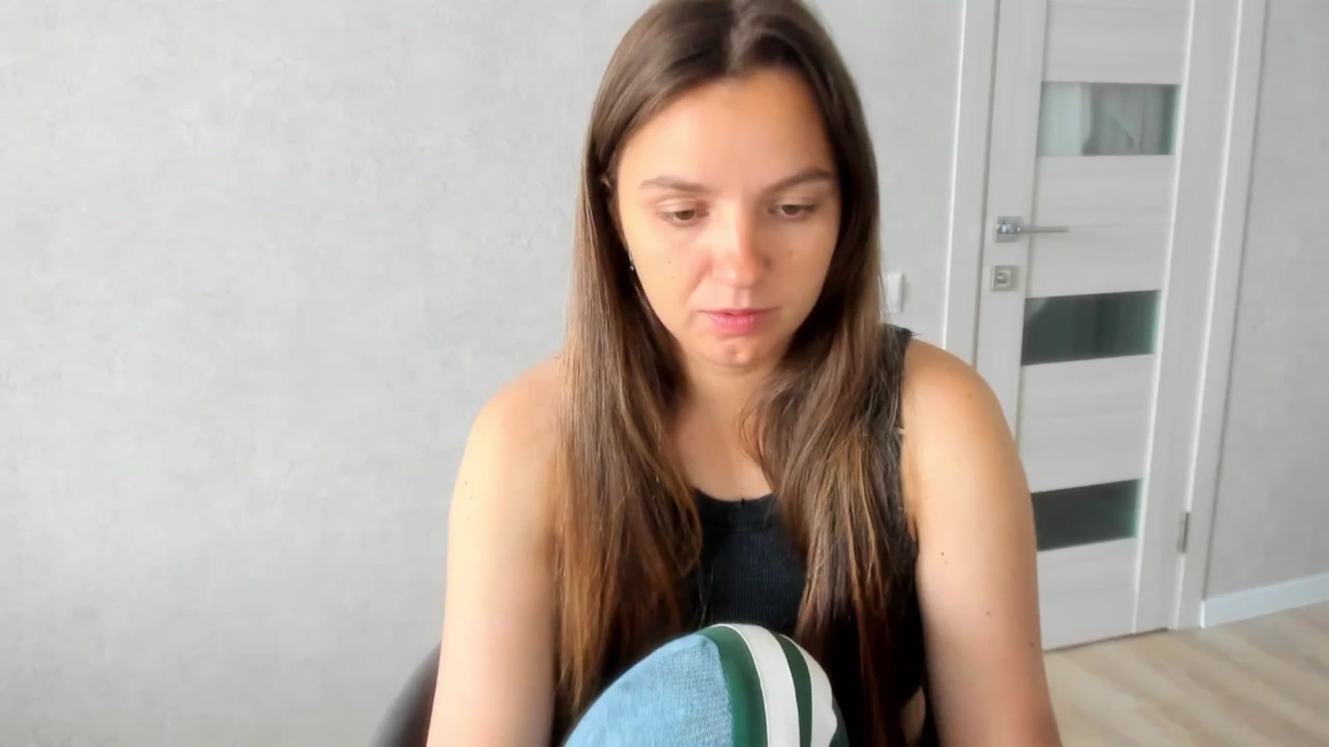 Gallery image thumbnail from Ana_Bird's myfreecams stream on, 10/06/2025, 05:34 image 4 of 20