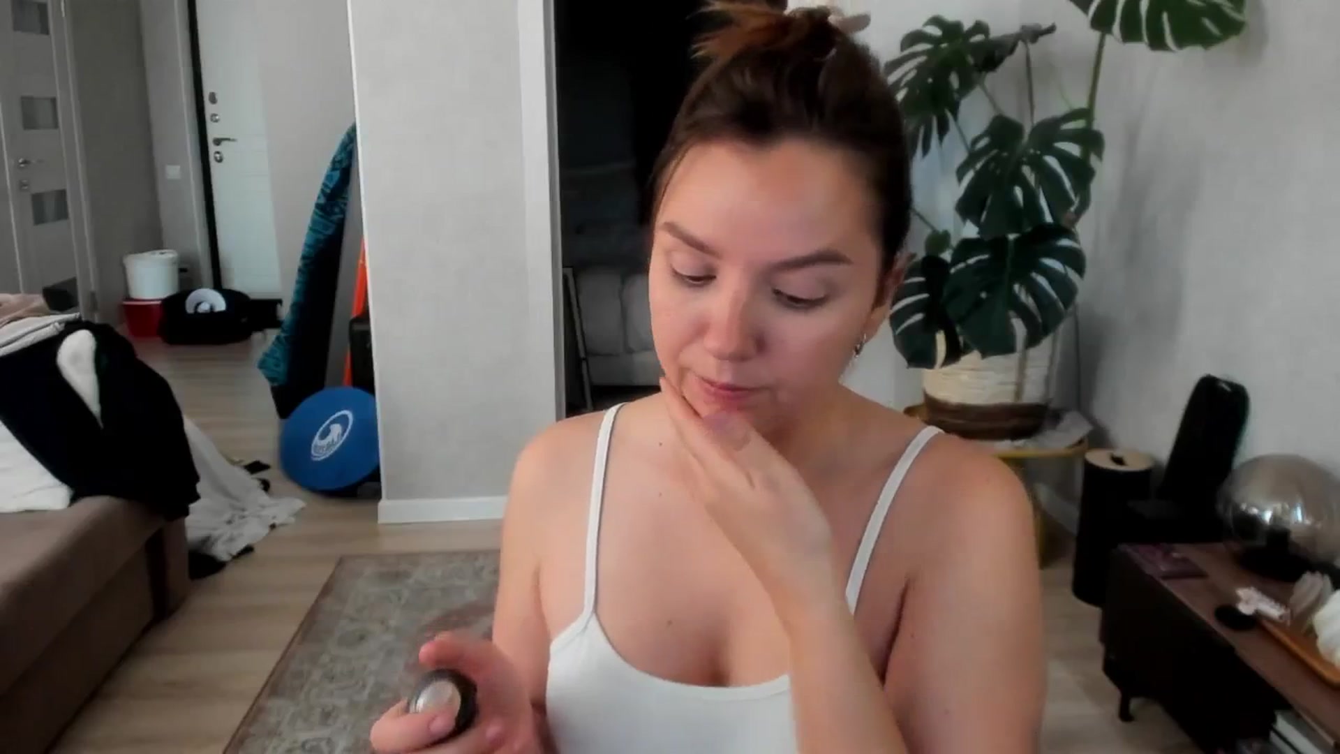 Gallery image thumbnail from Ana_Bird's myfreecams stream on, 10/30/2025, 07:50 image 12 of 20