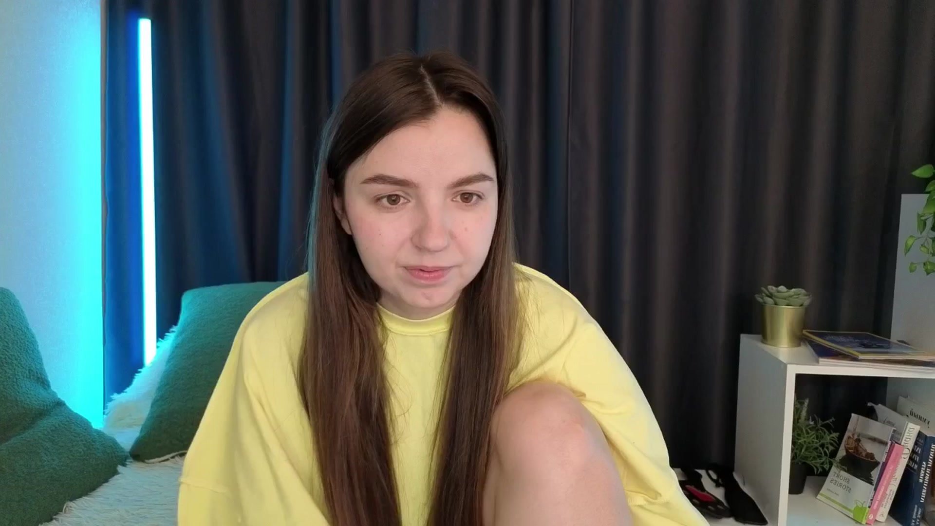 Gallery image thumbnail from Ana_Bird's myfreecams stream on, 03/12/2026, 02:52 image 20 of 20