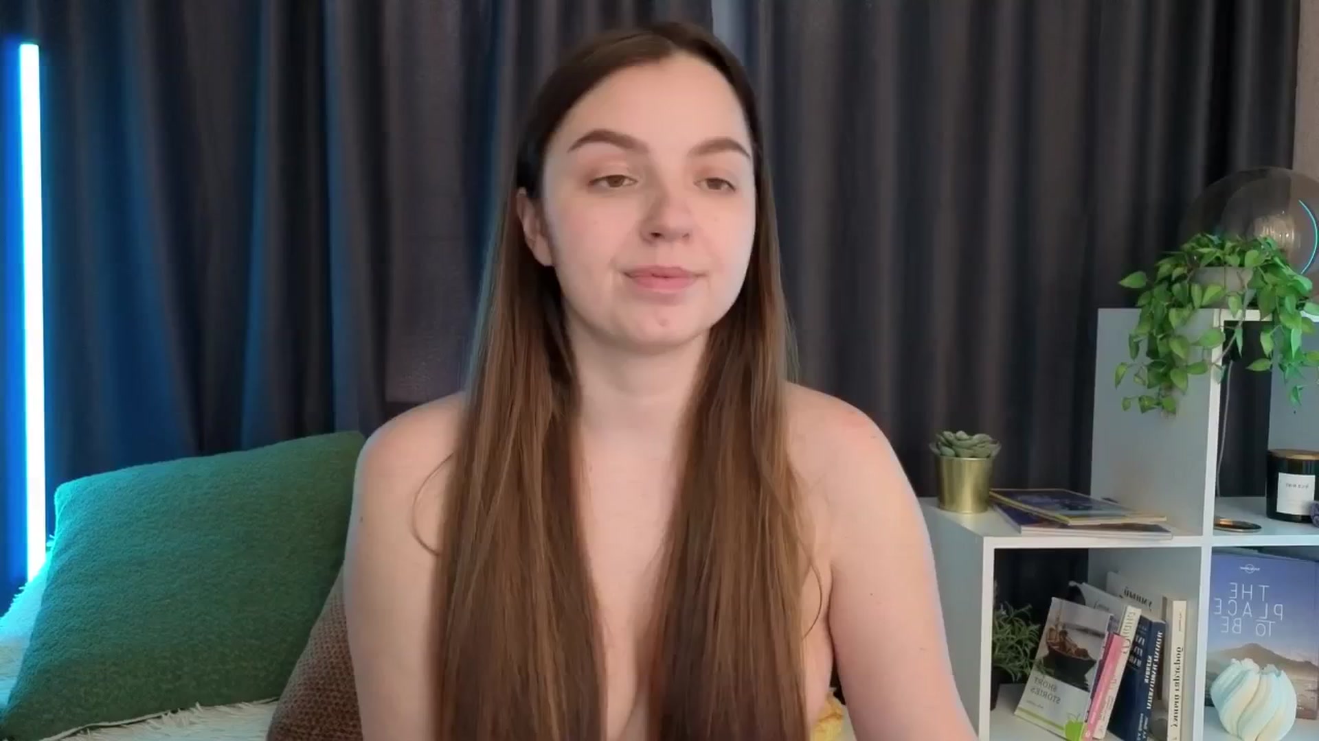 Gallery image thumbnail from Ana_Bird's myfreecams stream on, 03/12/2026, 05:36 image 16 of 20