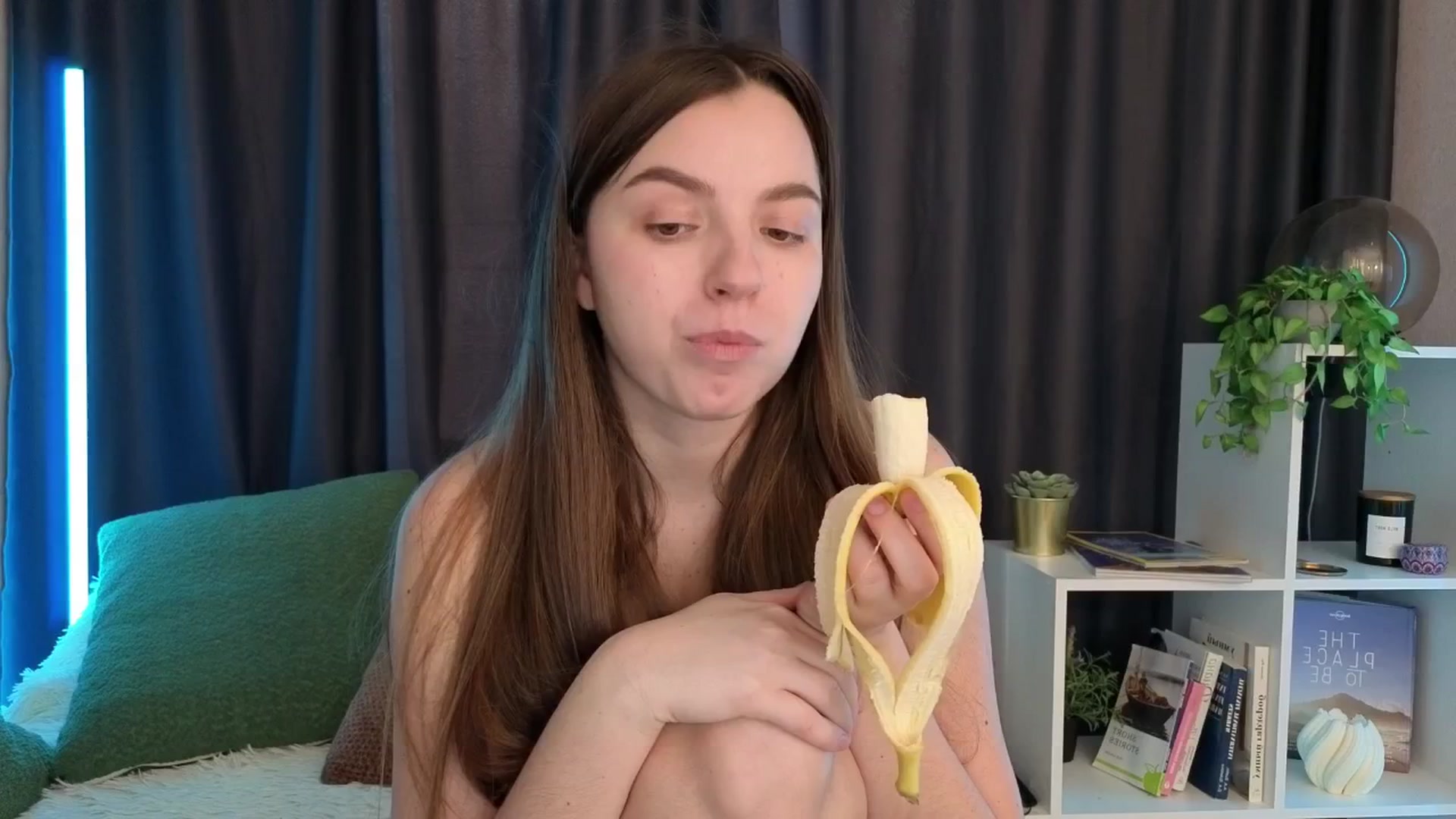 Gallery image thumbnail from Ana_Bird's myfreecams stream on, 03/12/2026, 05:36 image 13 of 20