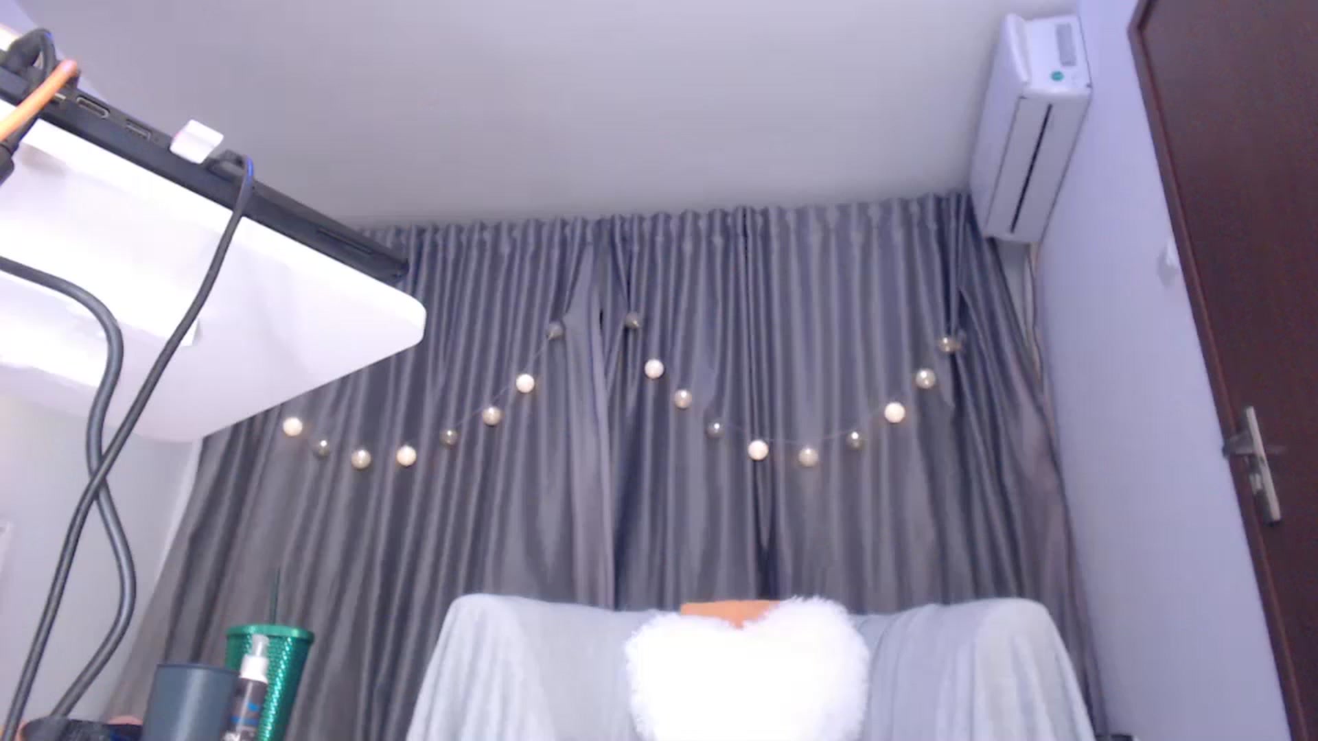 Gallery image thumbnail from Ana_Delicious's myfreecams stream on, 11/12/2024, 22:28 image 10 of 20