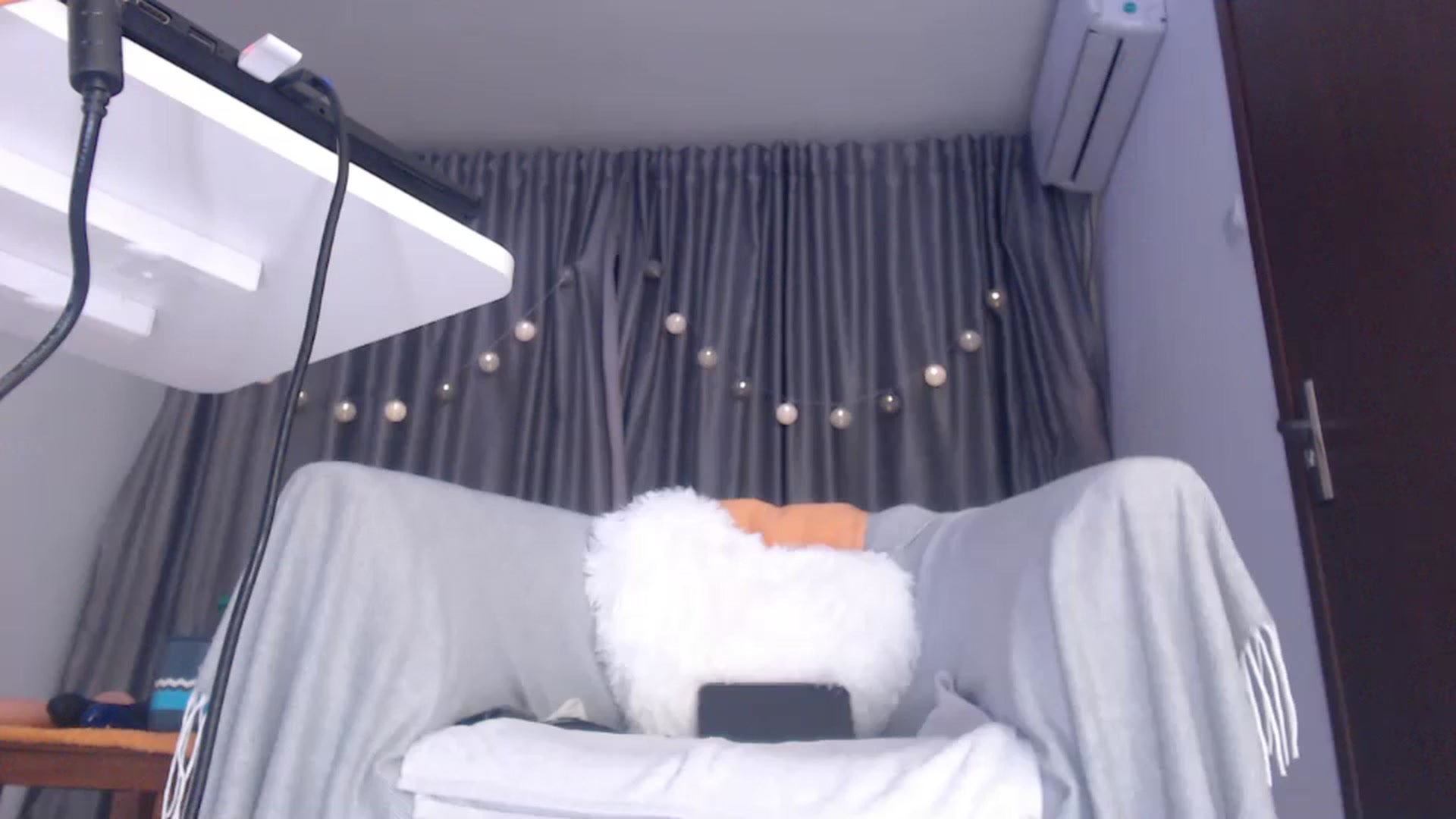 Gallery image thumbnail from Ana_Delicious's myfreecams stream on, 11/28/2024, 23:20 image 4 of 20