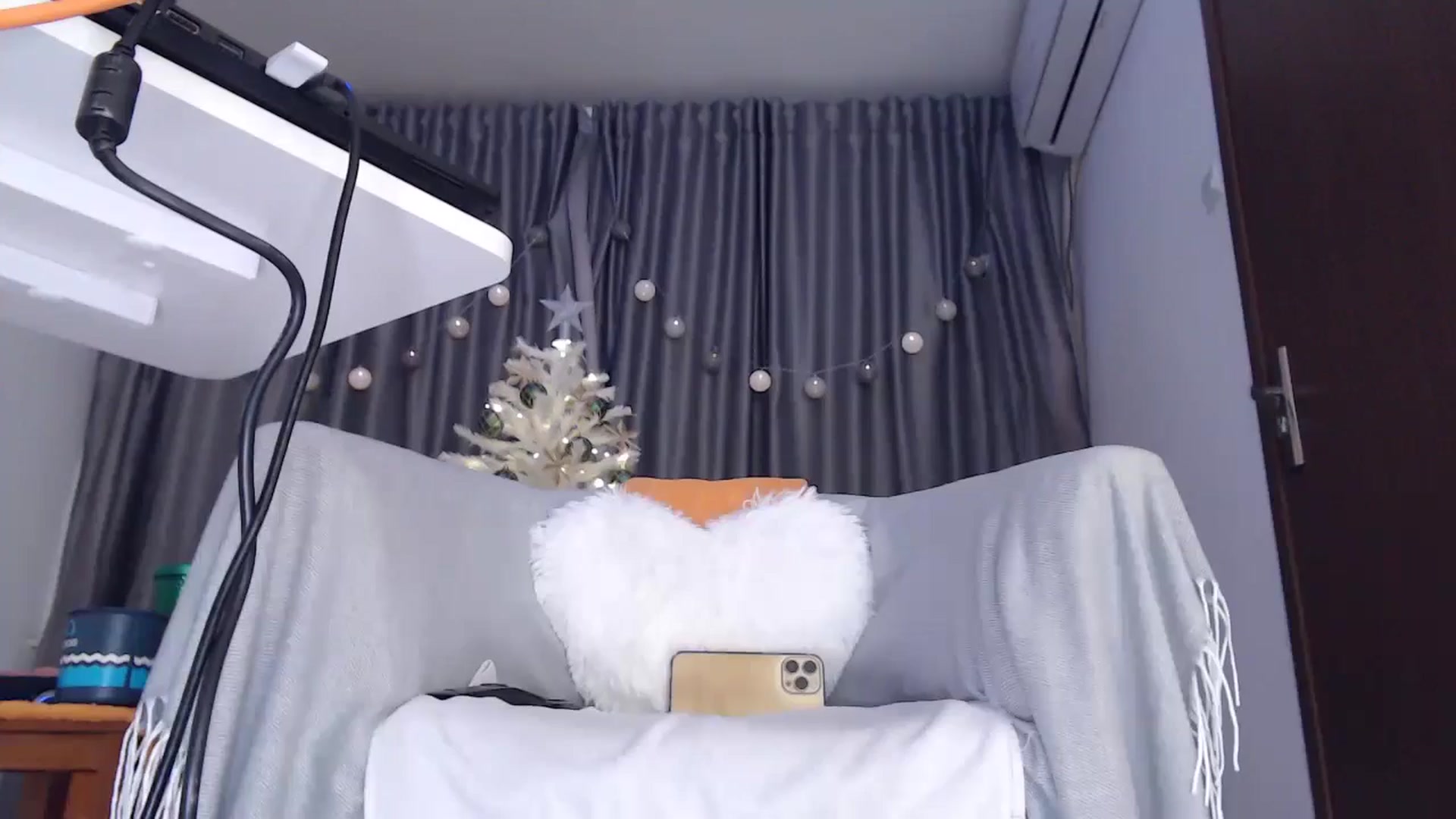 Gallery image thumbnail from Ana_Delicious's myfreecams stream on, 12/29/2024, 22:46 image 6 of 20