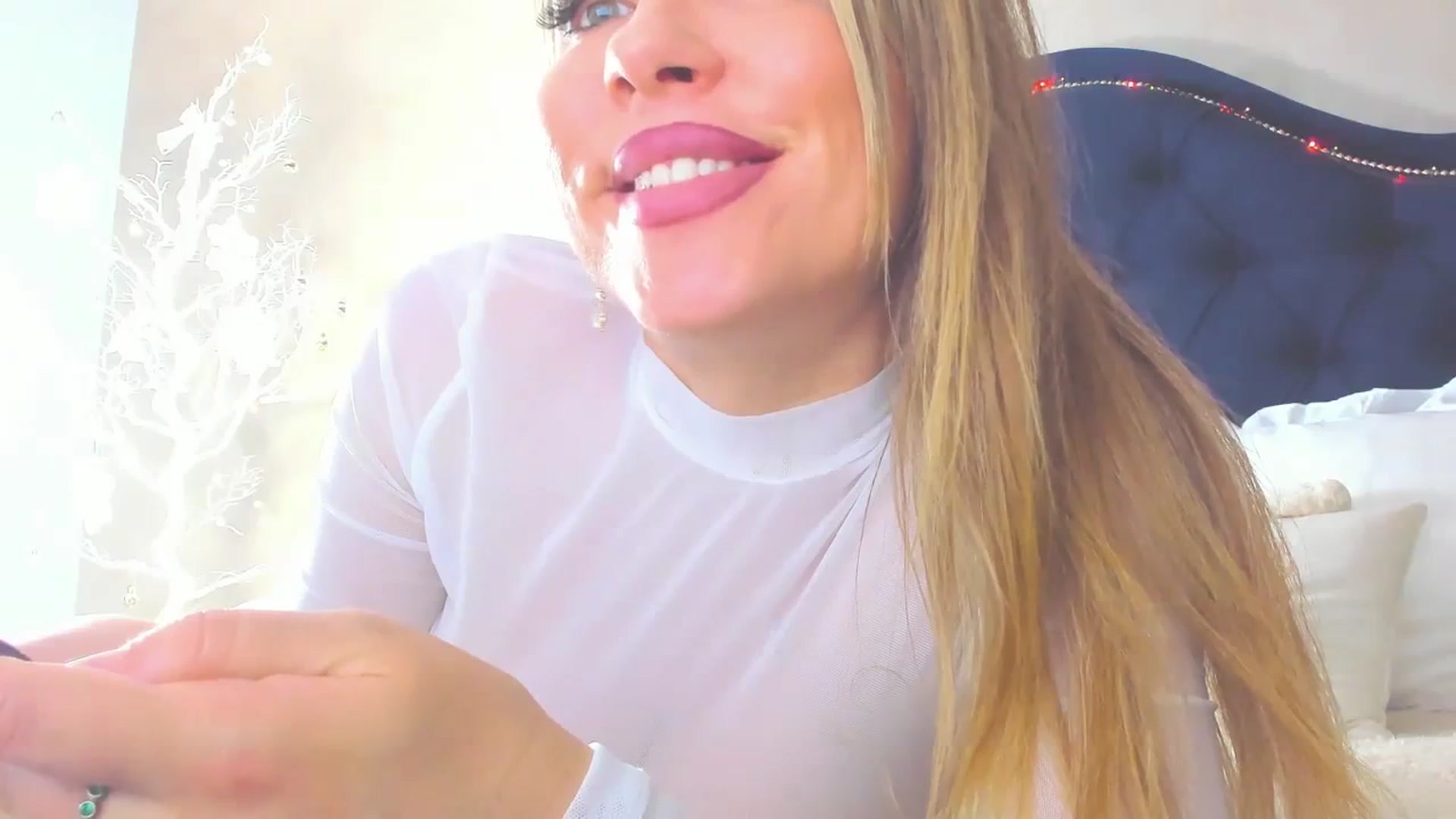 Gallery image thumbnail from Ana_Hamsa's myfreecams stream on, 01/02/2024, 06:47 image 18 of 20