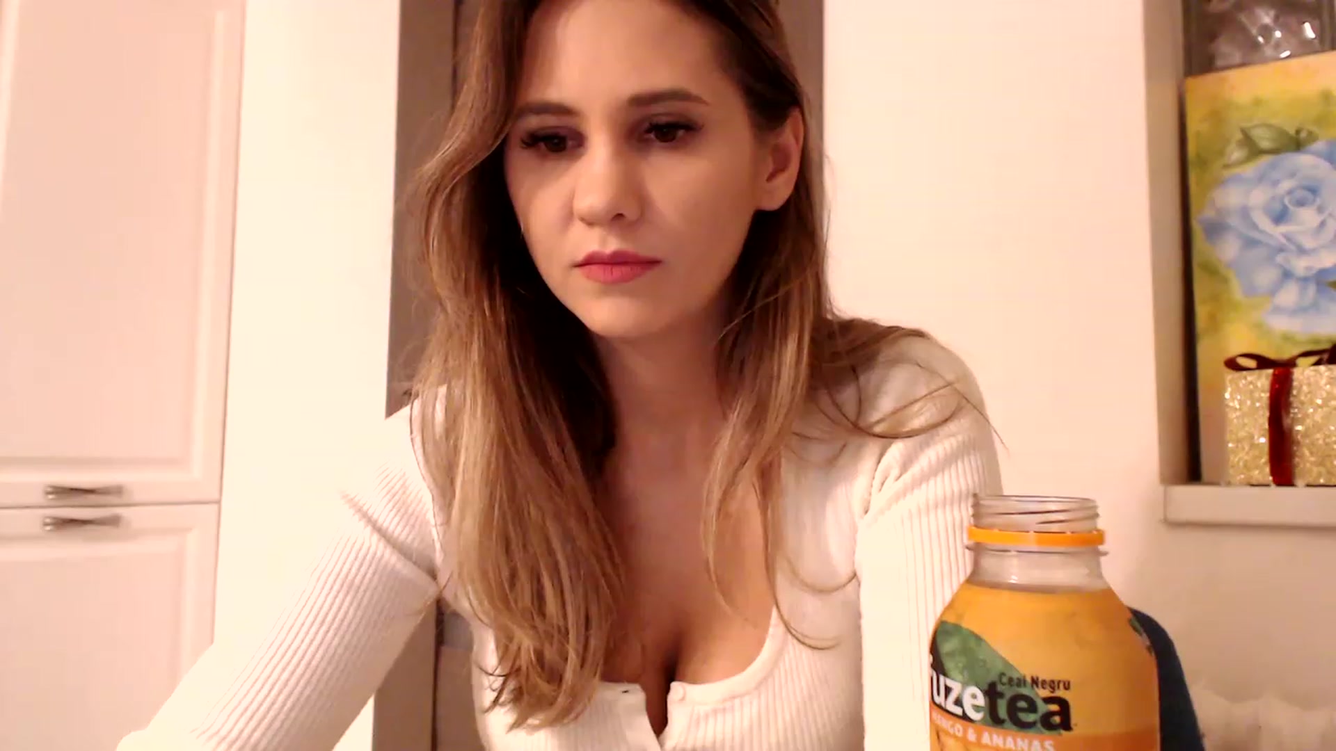 Gallery image thumbnail from Ana_Rose's myfreecams stream on, 12/05/2022, 24:14 image 9 of 20