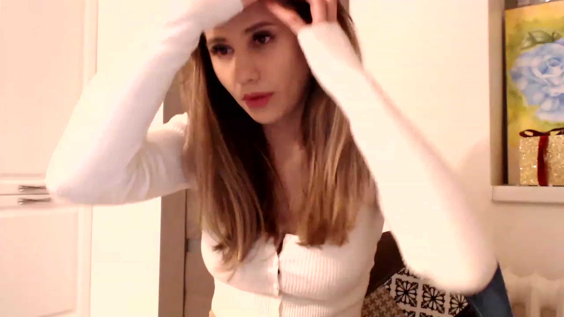 Gallery image thumbnail from Ana_Rose's myfreecams stream on, 12/05/2022, 24:14 image 10 of 20