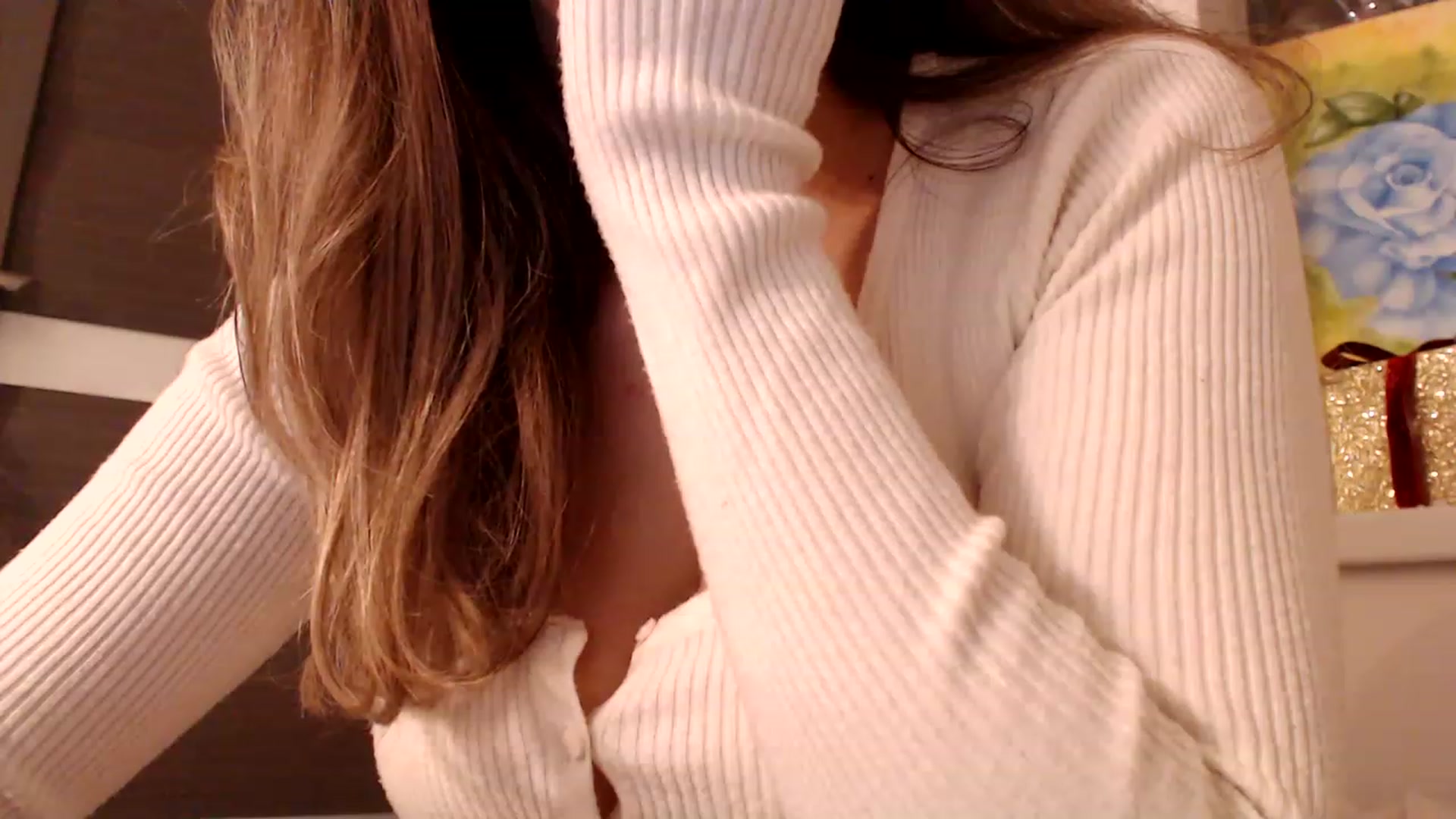 Gallery image thumbnail from Ana_Rose's myfreecams stream on, 12/05/2022, 24:41 image 12 of 20