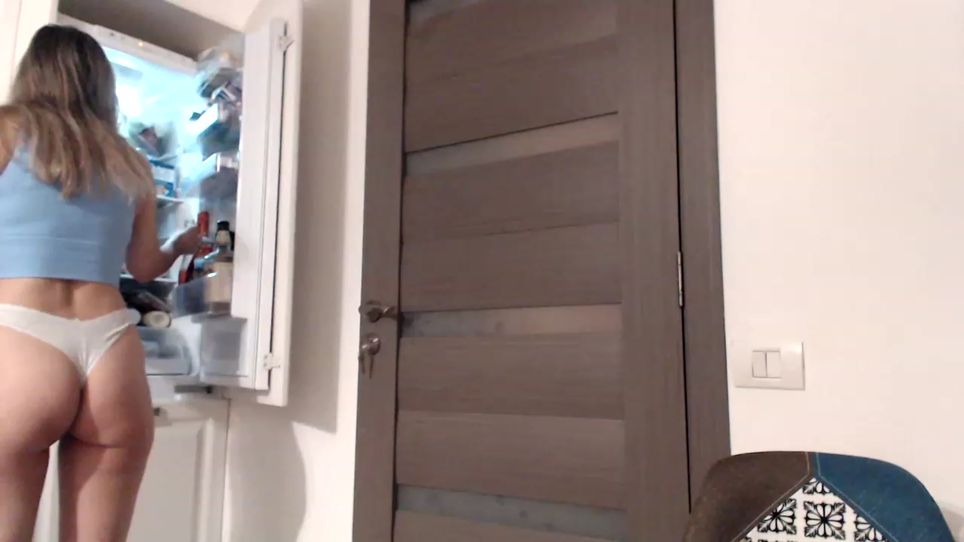 Gallery image thumbnail from Ana_Rose's myfreecams stream on, 12/12/2022, 22:53 image 2 of 20