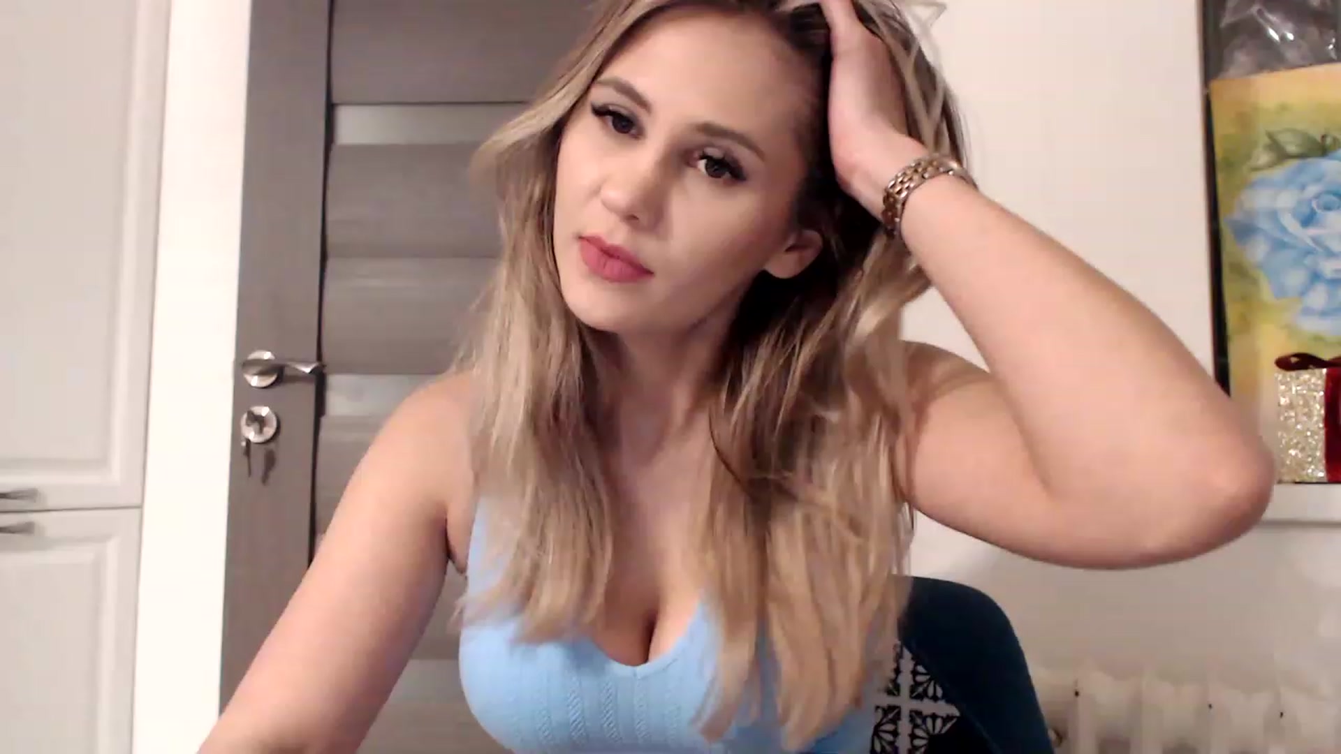Gallery image thumbnail from Ana_Rose's myfreecams stream on, 12/12/2022, 22:53 image 3 of 20
