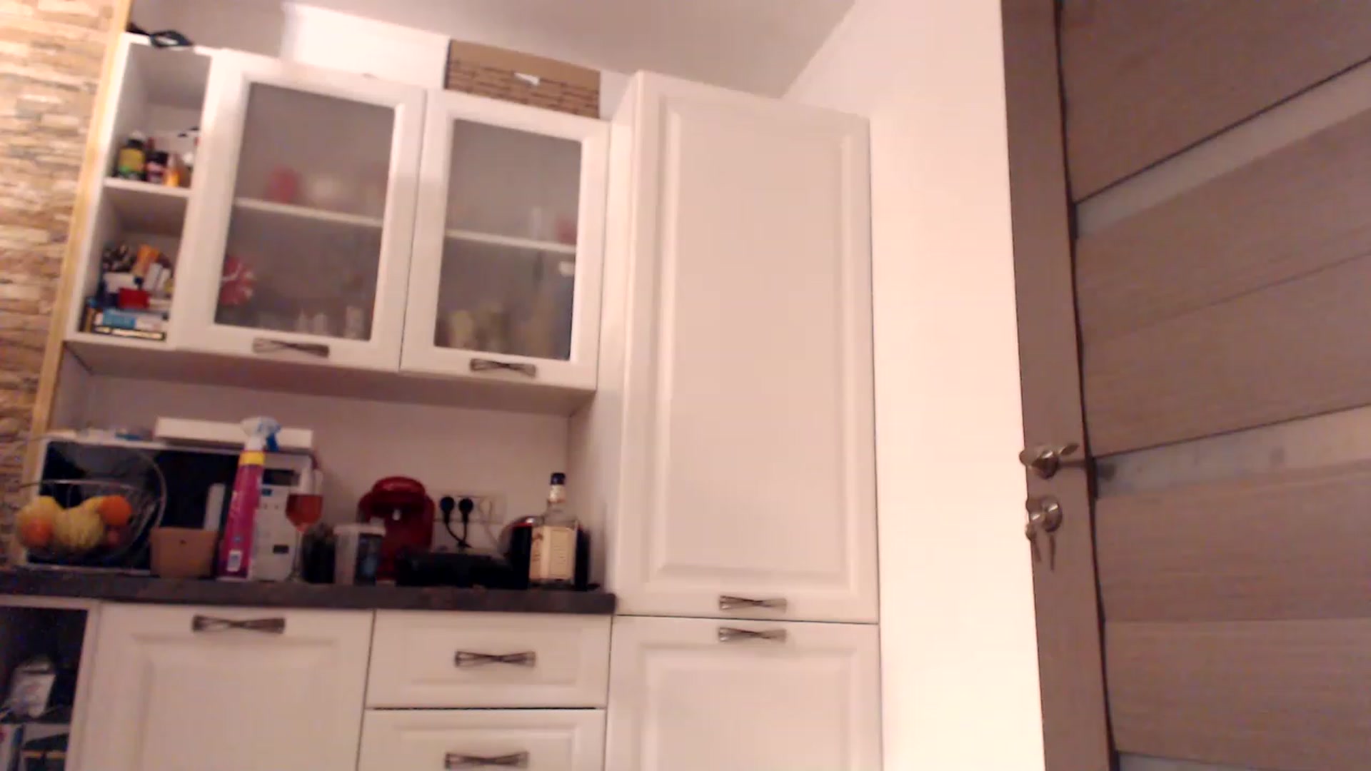 Gallery image thumbnail from Ana_Rose's myfreecams stream on, 12/15/2022, 01:08 image 16 of 20