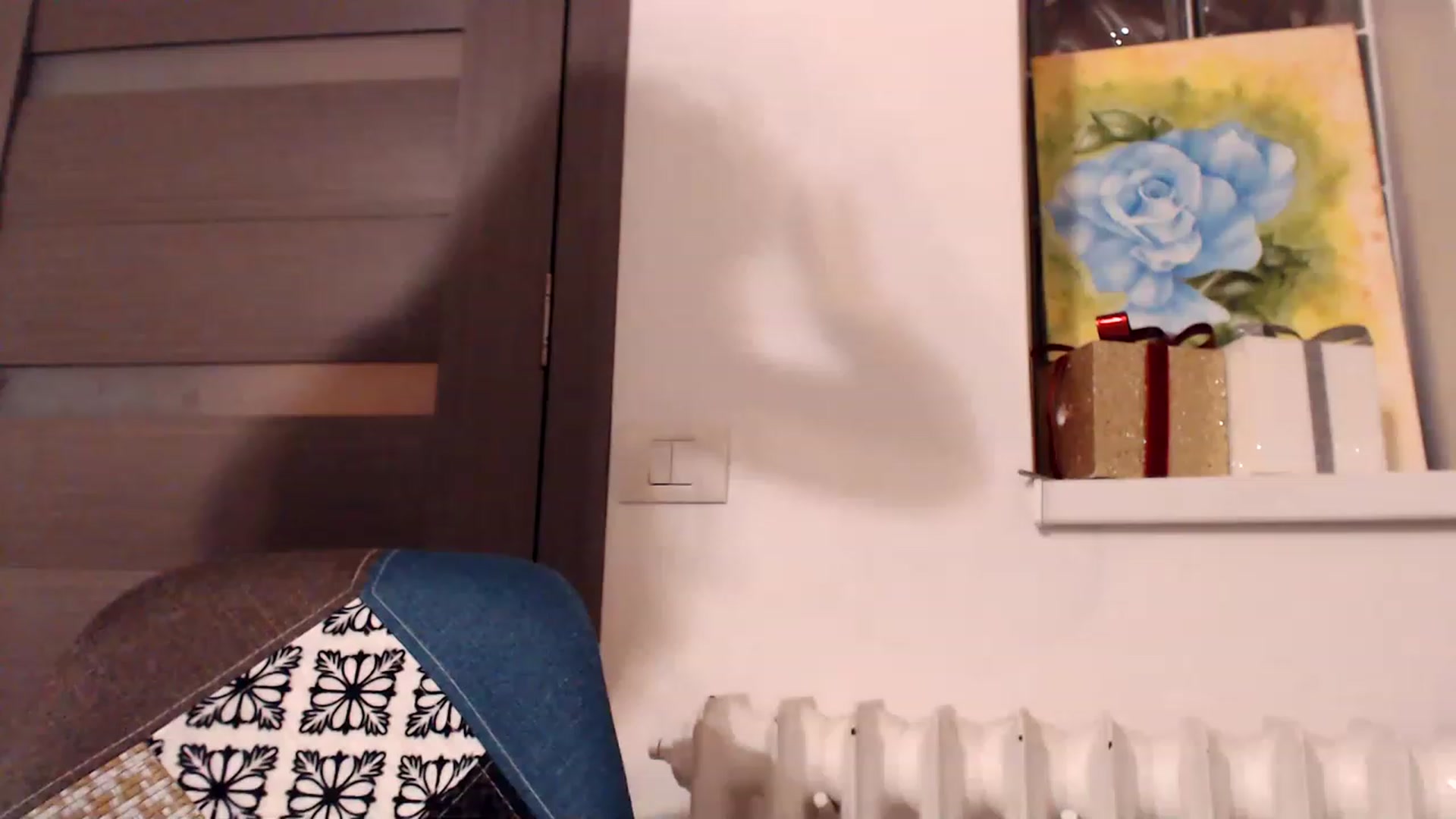 Gallery image thumbnail from Ana_Rose's myfreecams stream on, 12/15/2022, 01:08 image 11 of 20