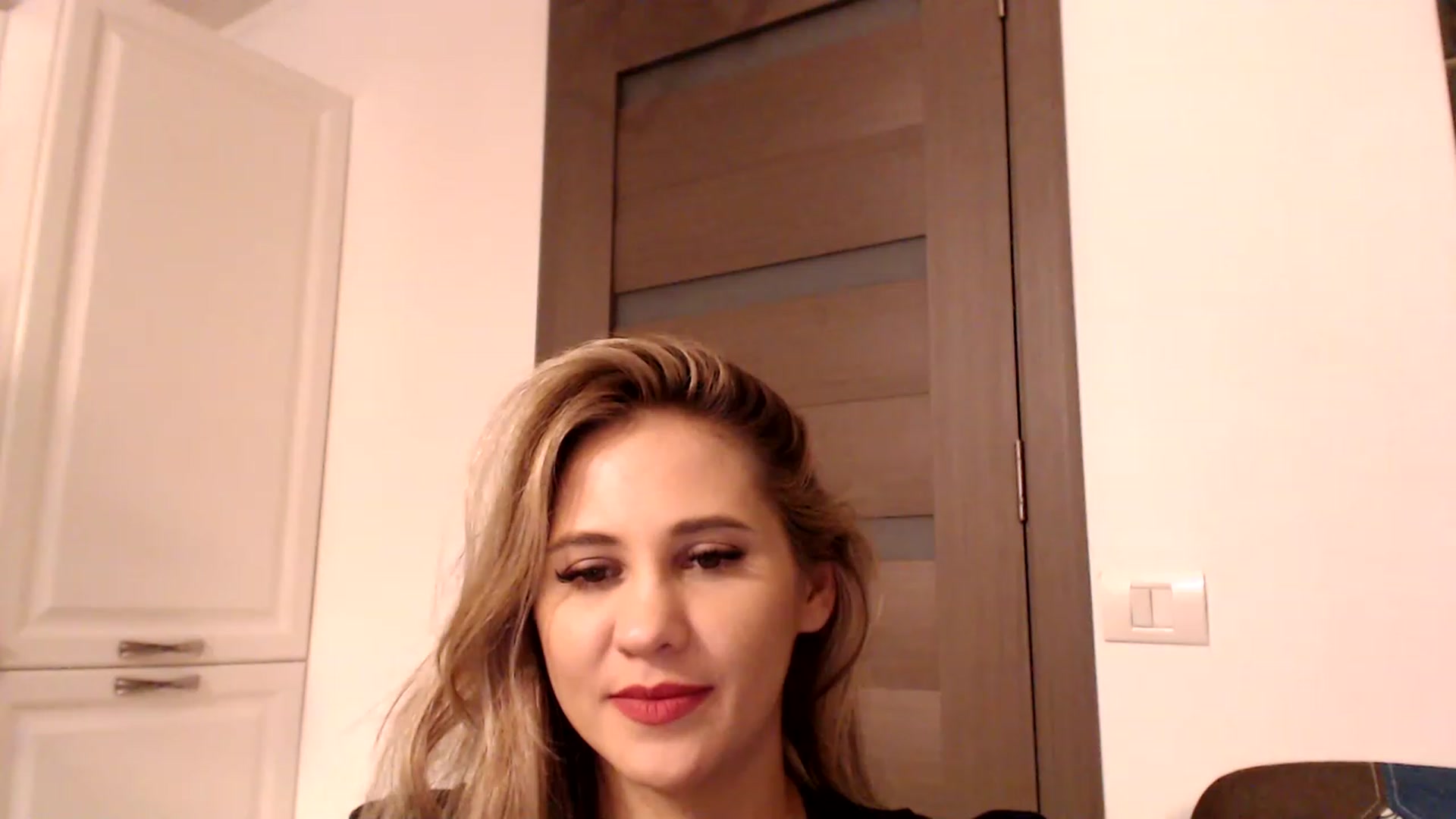 Gallery image thumbnail from Ana_Rose's myfreecams stream on, 12/17/2022, 03:19 image 2 of 20