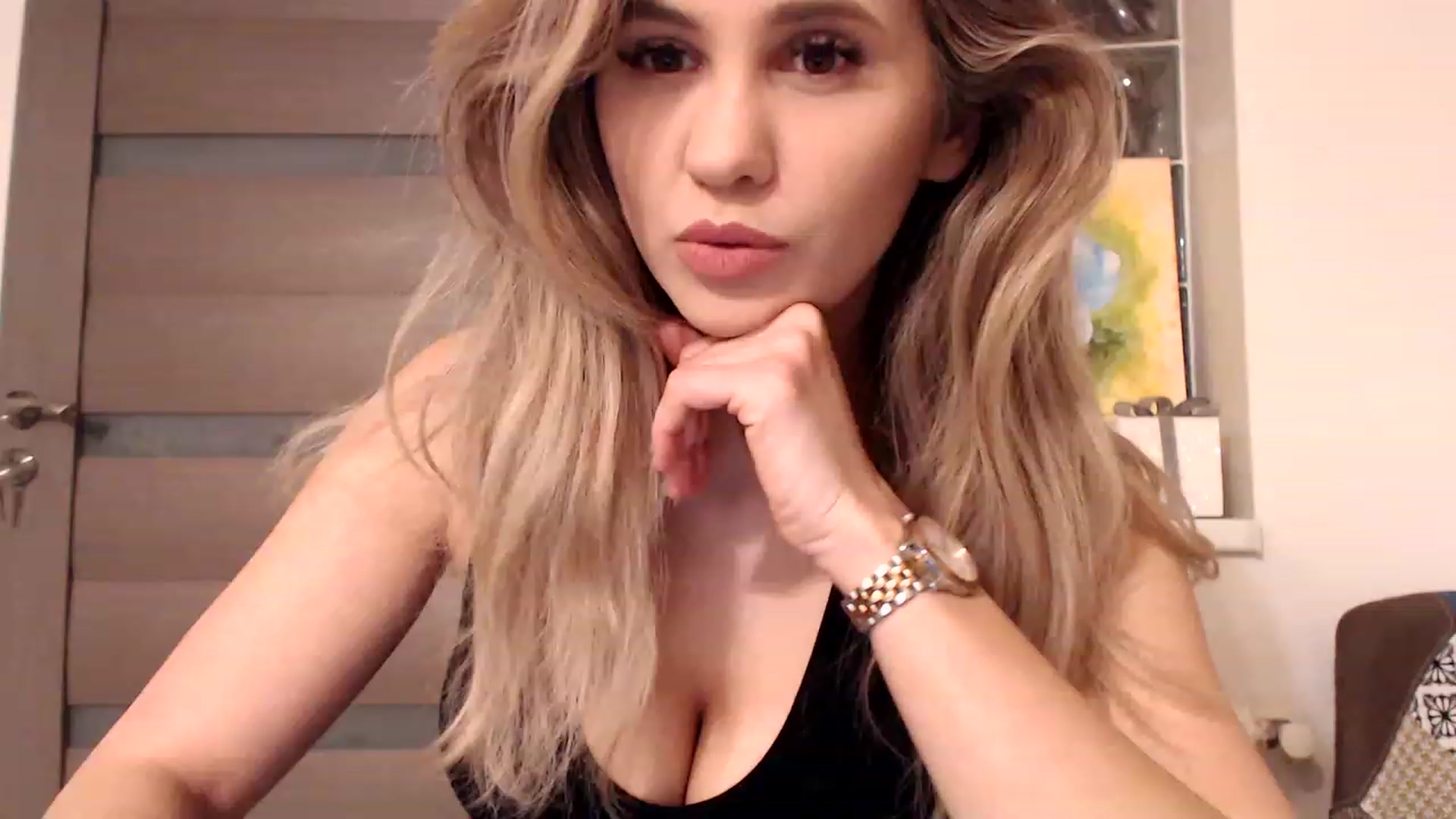 Gallery image thumbnail from Ana_Rose's myfreecams stream on, 12/20/2022, 23:42 image 4 of 20