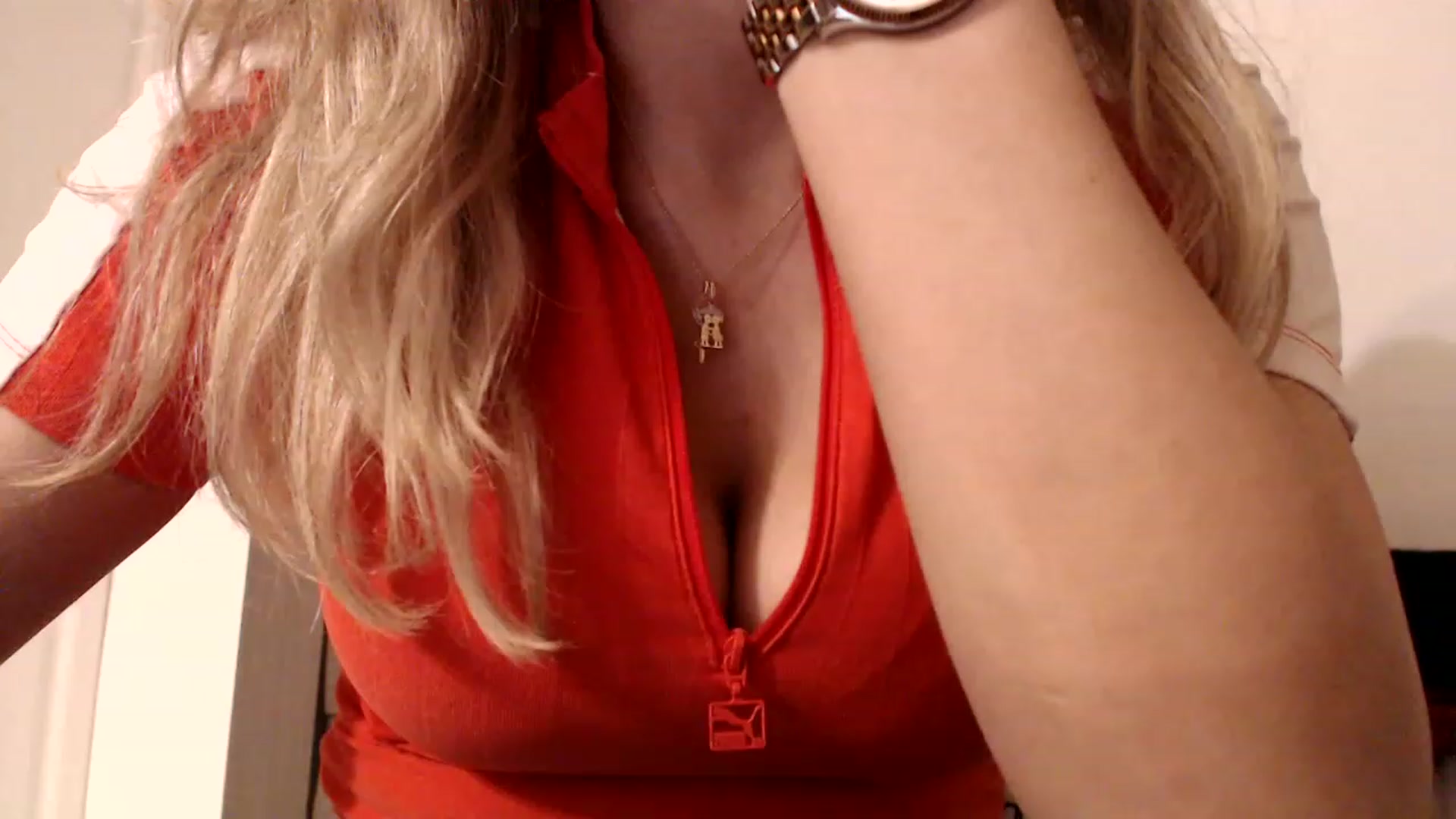 Gallery image thumbnail from Ana_Rose's myfreecams stream on, 12/30/2022, 24:39 image 1 of 20