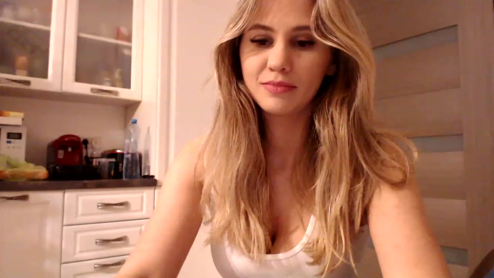 Gallery image thumbnail from Ana_Rose's myfreecams stream on, 01/02/2023, 01:30 image 20 of 20