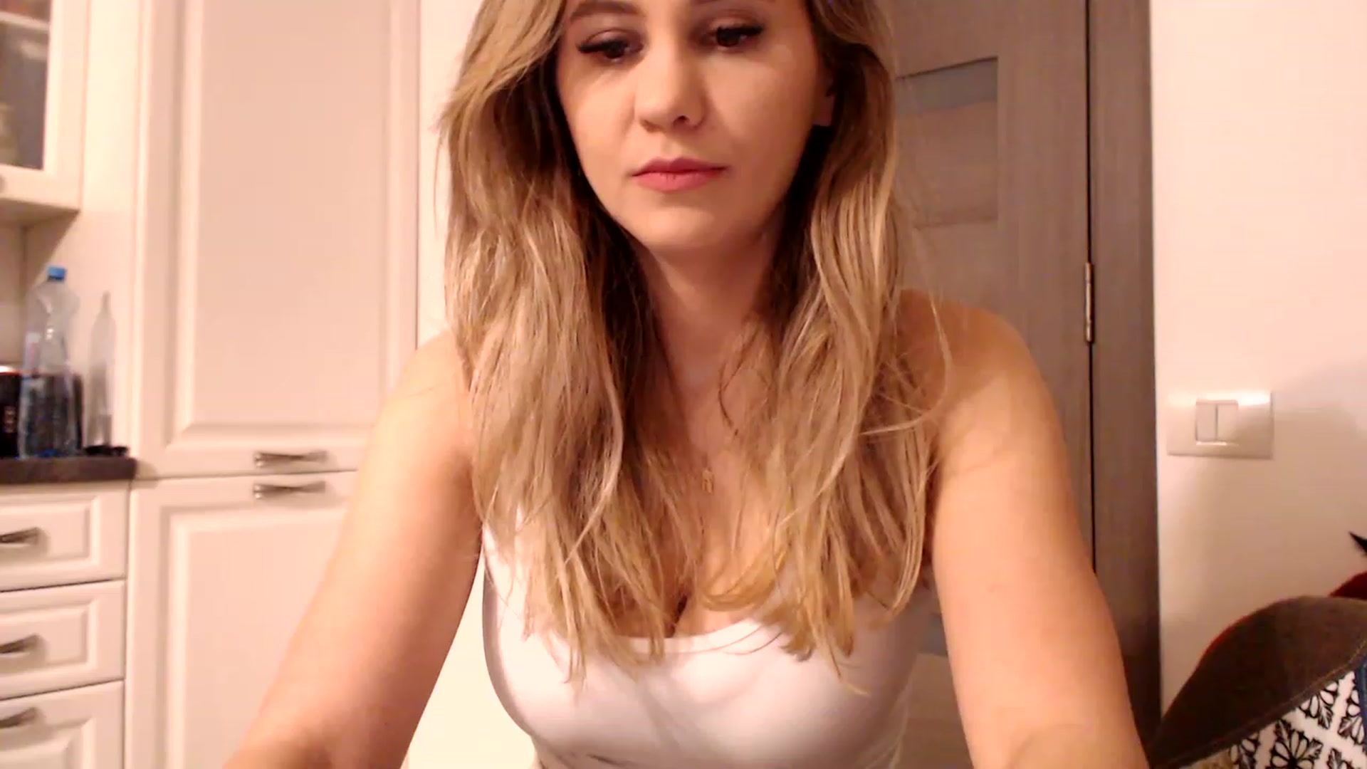 Gallery image thumbnail from Ana_Rose's myfreecams stream on, 01/02/2023, 01:30 image 13 of 20