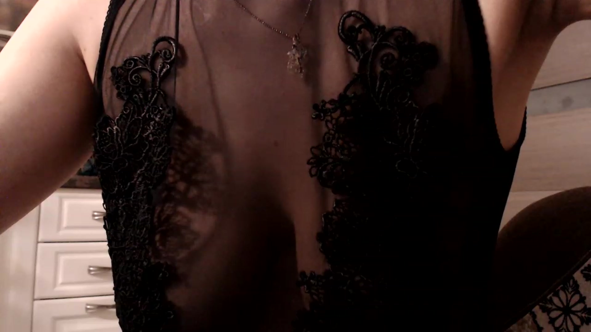 Gallery image thumbnail from Ana_Rose's myfreecams stream on, 01/08/2023, 05:44 image 11 of 20