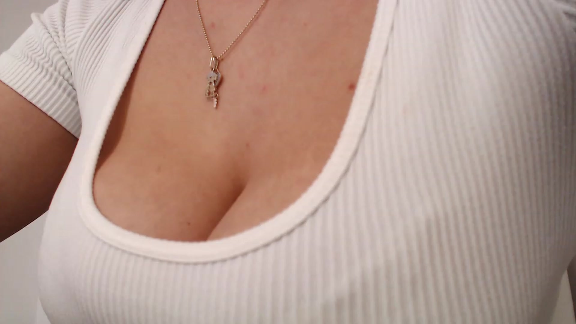 Gallery image thumbnail from Ana_Rose's myfreecams stream on, 01/29/2023, 23:47 image 20 of 20