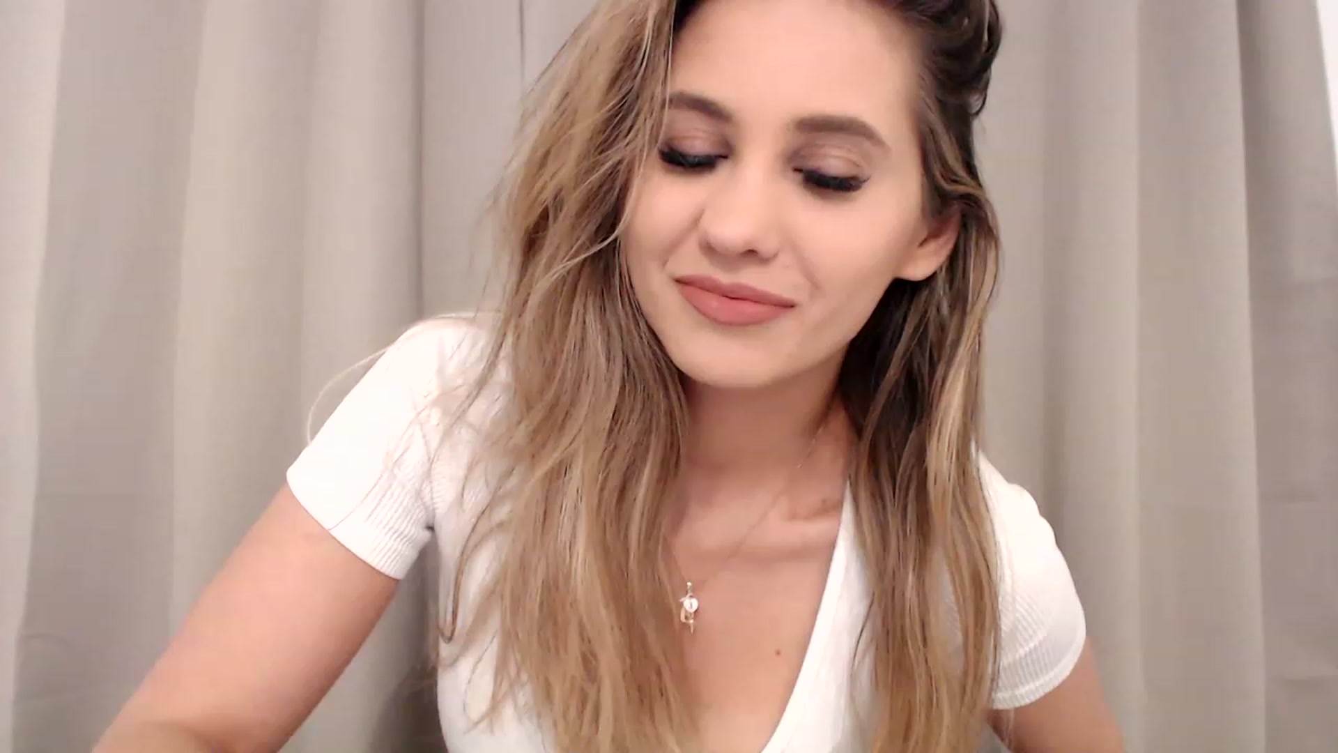 Gallery image thumbnail from Ana_Rose's myfreecams stream on, 01/29/2023, 23:47 image 1 of 20