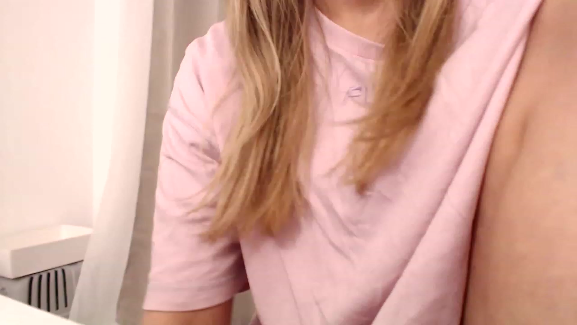 Gallery image thumbnail from Ana_Rose's myfreecams stream on, 02/03/2023, 04:05 image 12 of 20