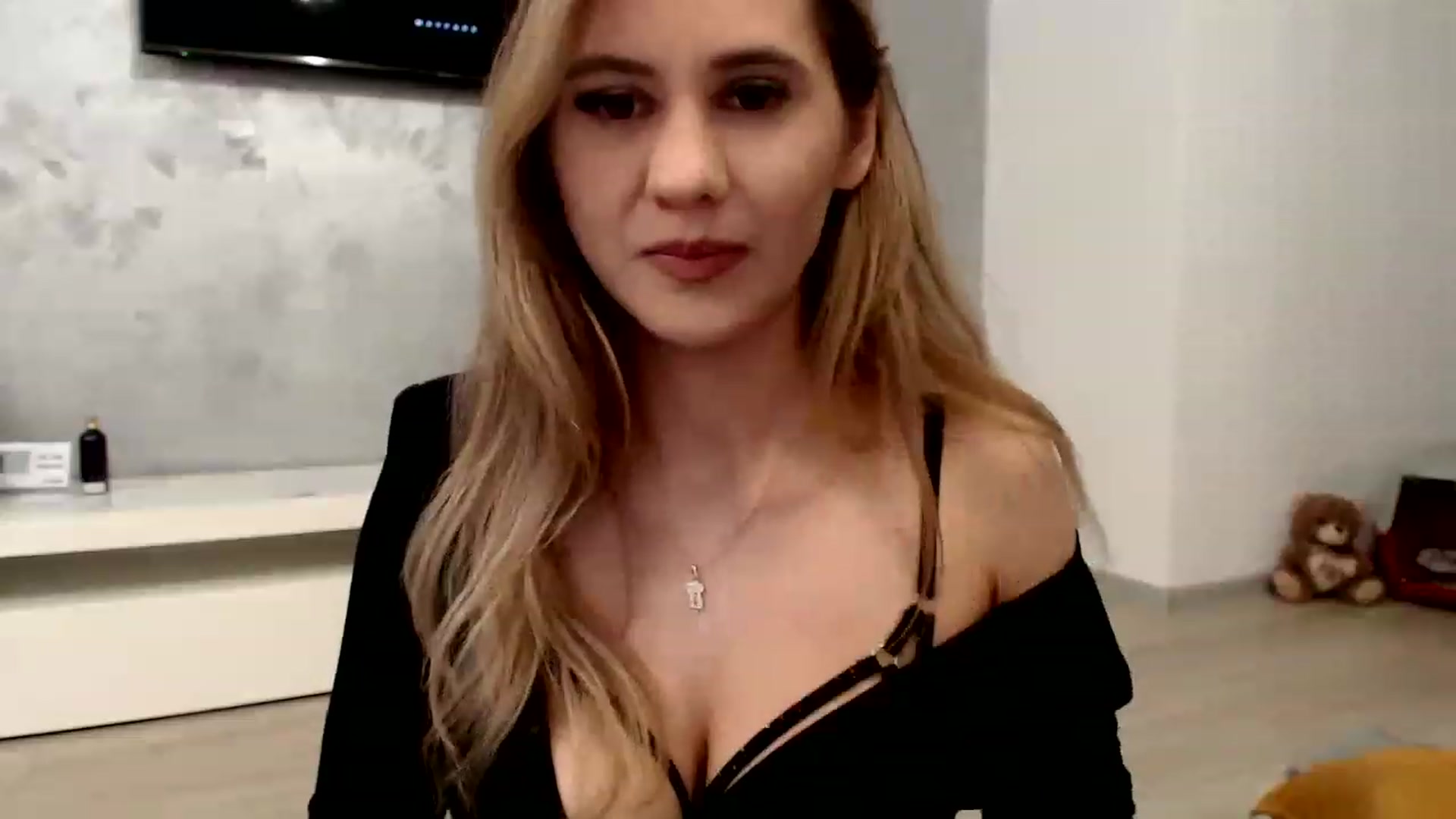 Gallery image thumbnail from Ana_Rose's myfreecams stream on, 02/11/2023, 01:37 image 18 of 20