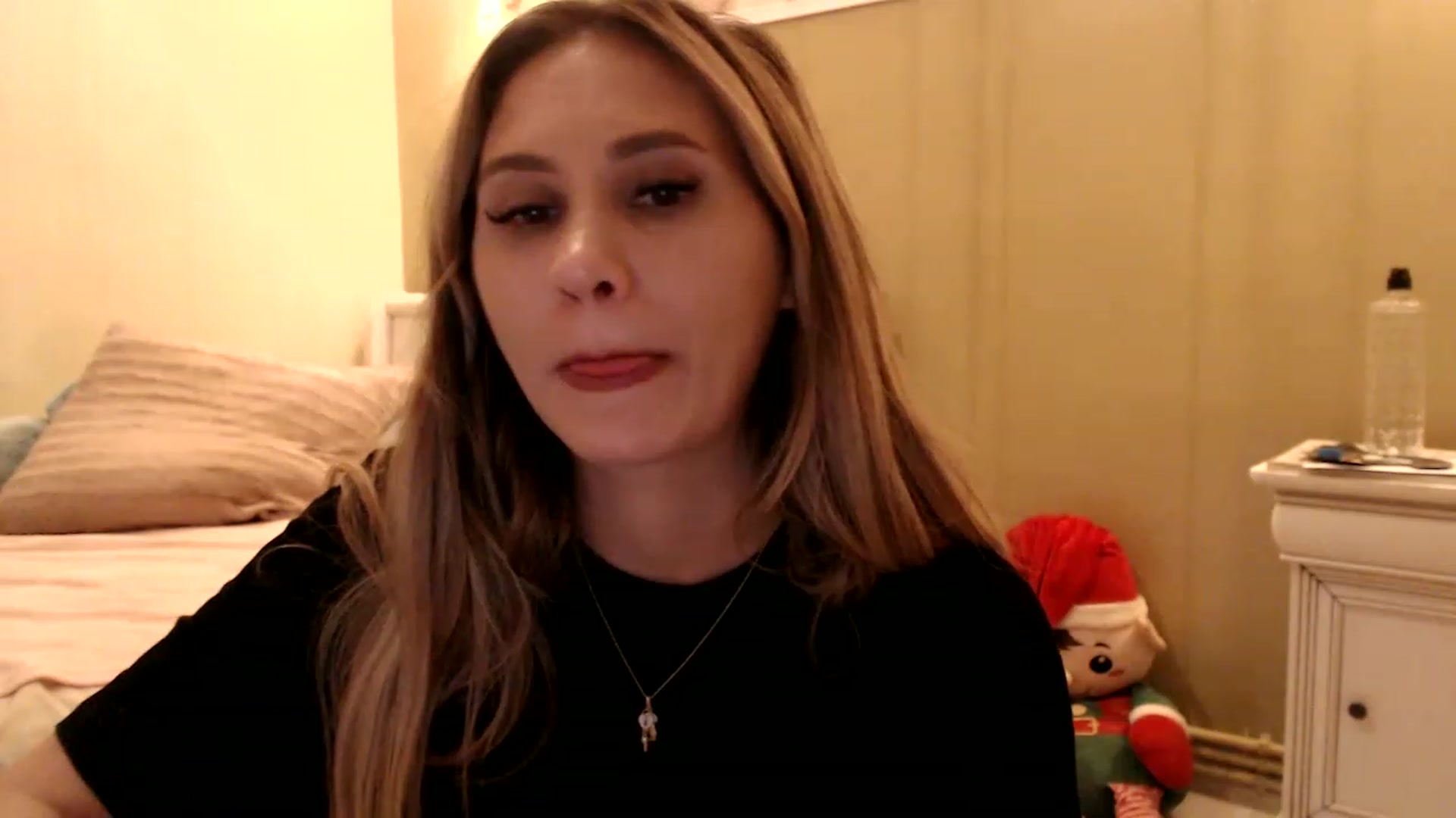 Gallery image thumbnail from Ana_Rose's myfreecams stream on, 03/05/2023, 02:42 image 19 of 20
