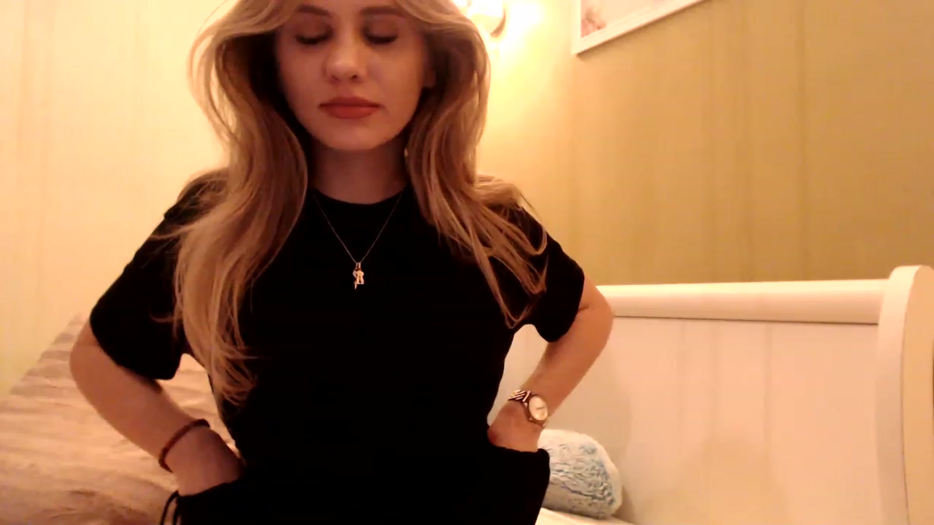 Gallery image thumbnail from Ana_Rose's myfreecams stream on, 03/05/2023, 02:42 image 1 of 20