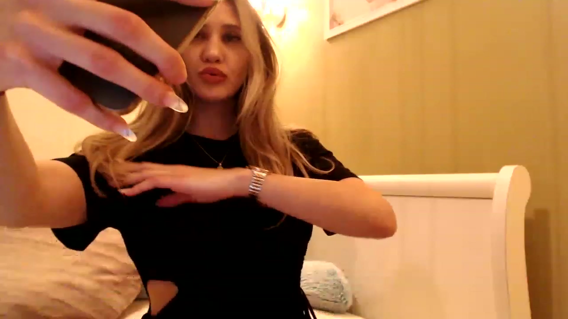 Gallery image thumbnail from Ana_Rose's myfreecams stream on, 03/05/2023, 02:42 image 8 of 20