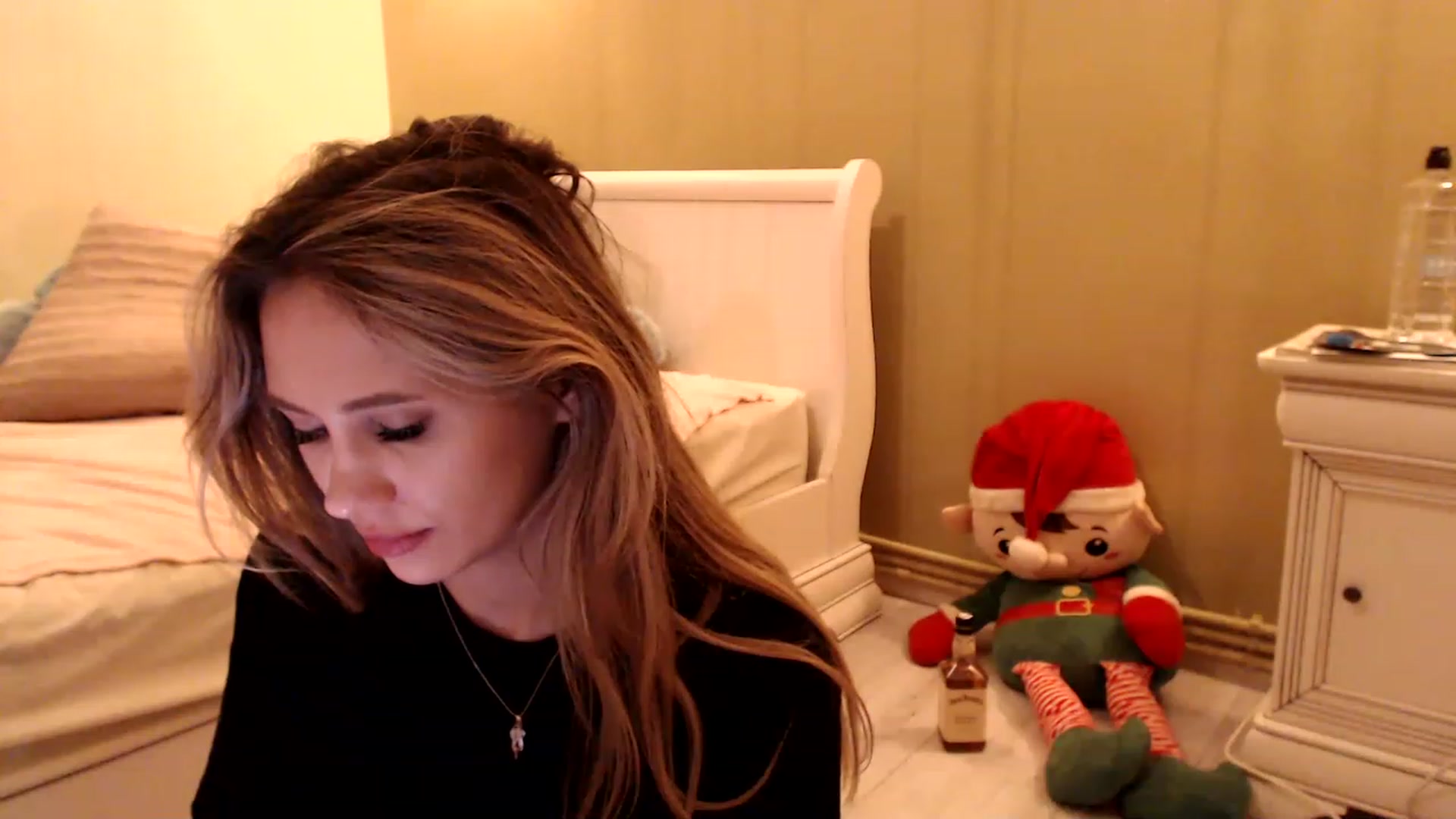 Gallery image thumbnail from Ana_Rose's myfreecams stream on, 03/05/2023, 03:04 image 15 of 20
