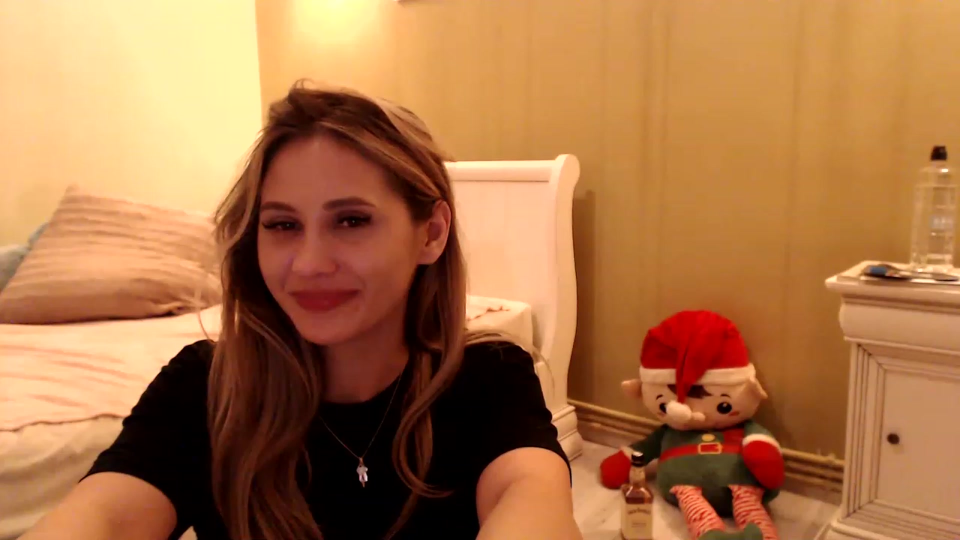 Gallery image thumbnail from Ana_Rose's myfreecams stream on, 03/05/2023, 03:04 image 12 of 20