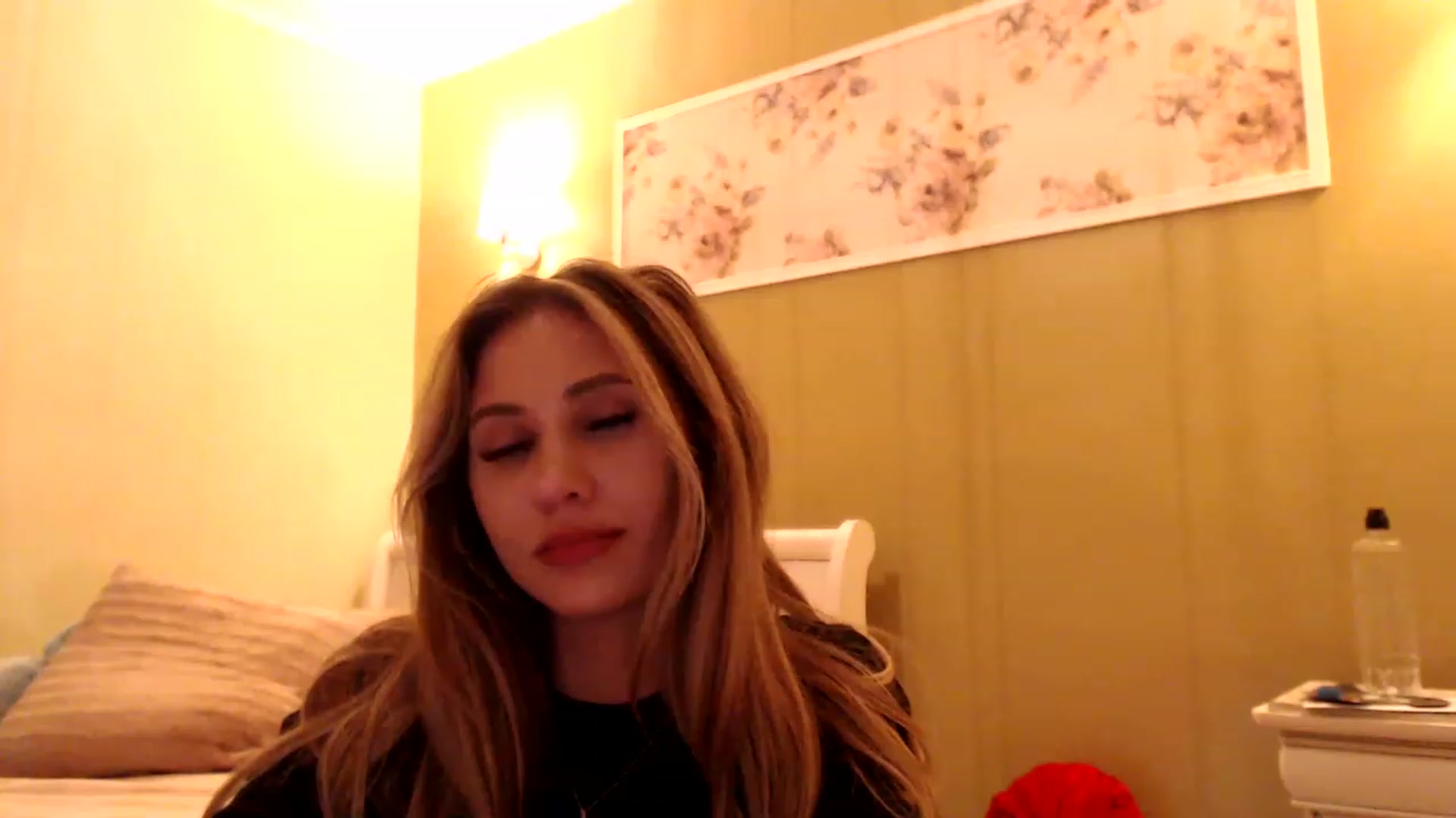 Gallery image thumbnail from Ana_Rose's myfreecams stream on, 03/05/2023, 03:04 image 2 of 20