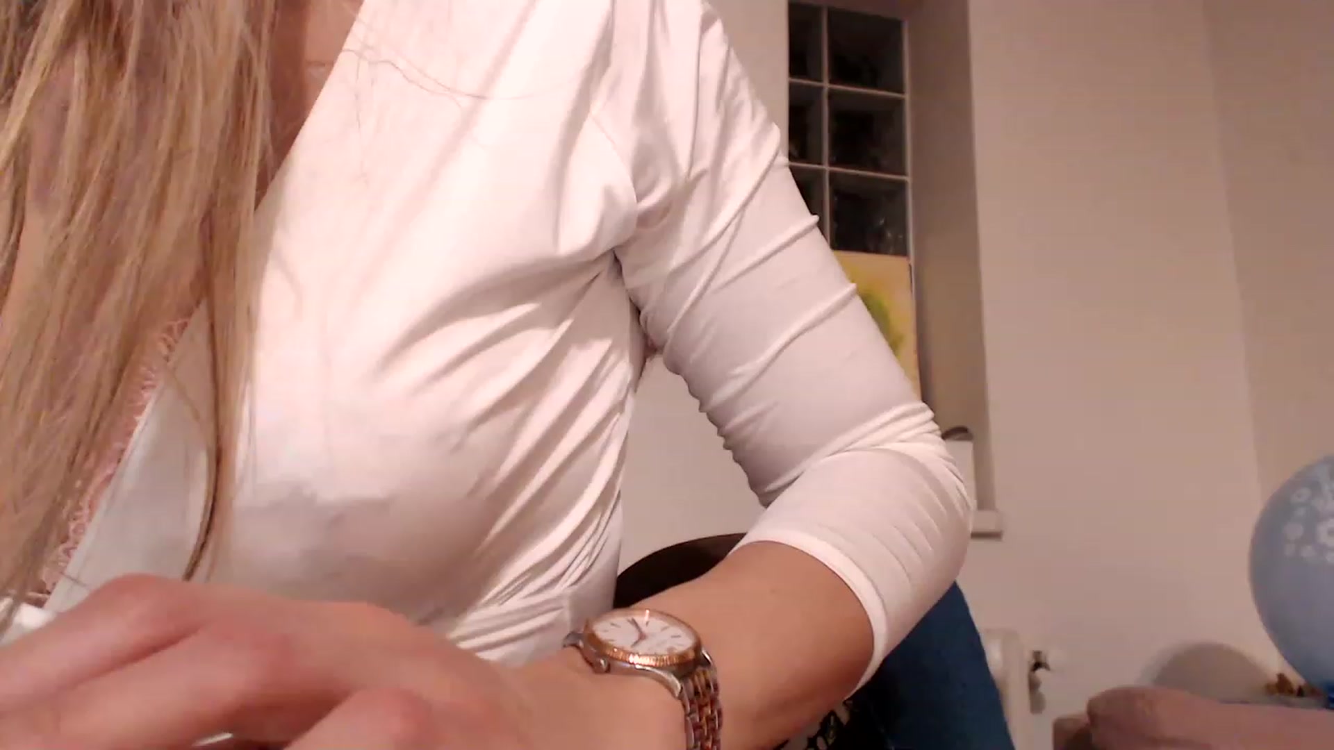 Gallery image thumbnail from Ana_Rose's myfreecams stream on, 03/11/2023, 02:21 image 1 of 20