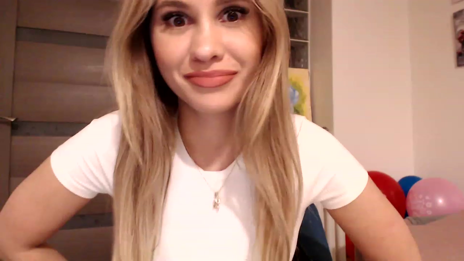 Gallery image thumbnail from Ana_Rose's myfreecams stream on, 03/12/2023, 03:34 image 2 of 20