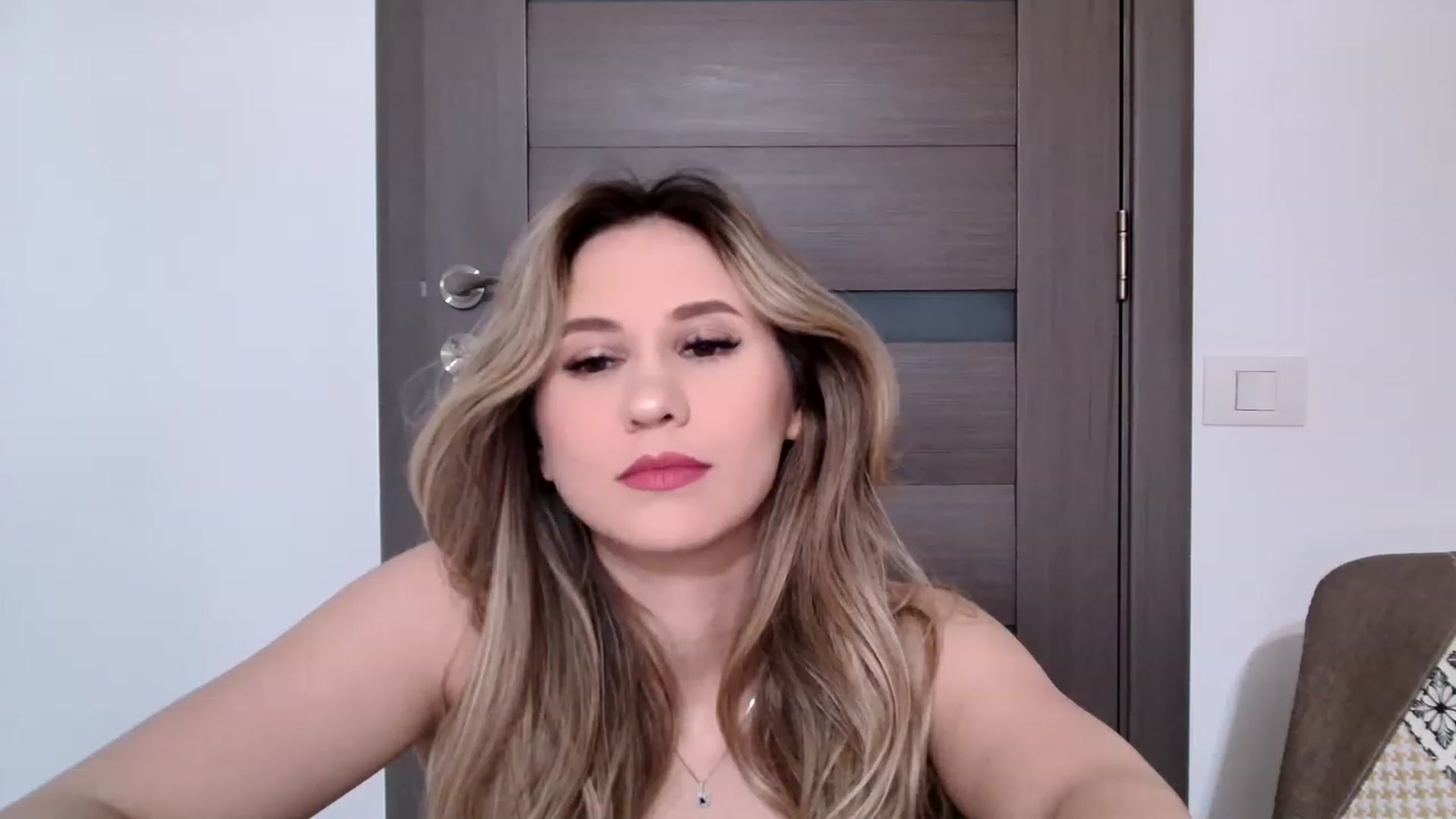 Gallery image thumbnail from Ana_Rose's myfreecams stream on, 03/29/2023, 22:57 image 6 of 20