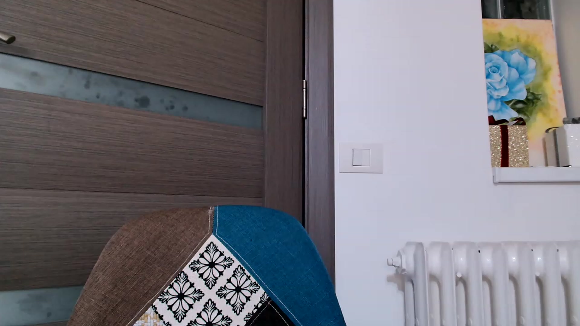 Gallery image thumbnail from Ana_Rose's myfreecams stream on, 04/08/2023, 24:45 image 10 of 20