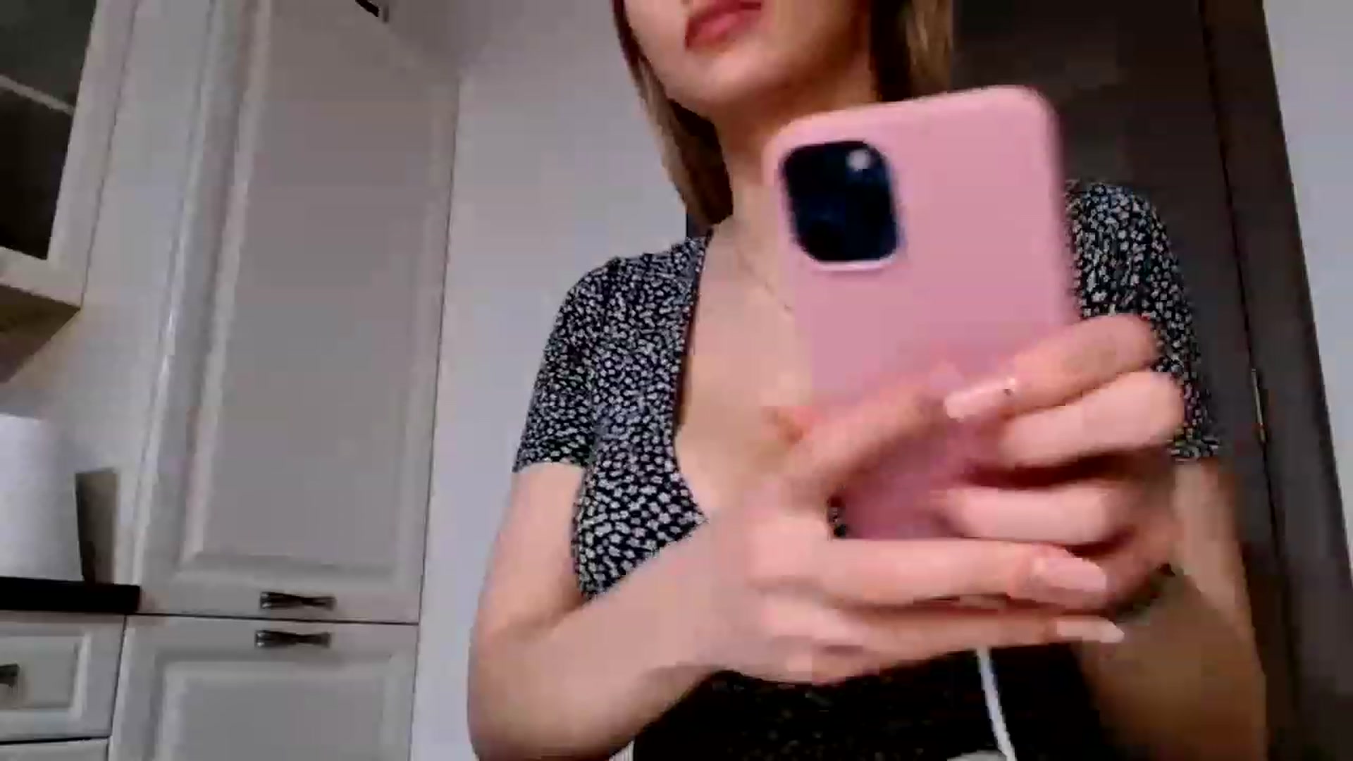 Gallery image thumbnail from Ana_Rose's myfreecams stream on, 04/24/2023, 22:28 image 2 of 20