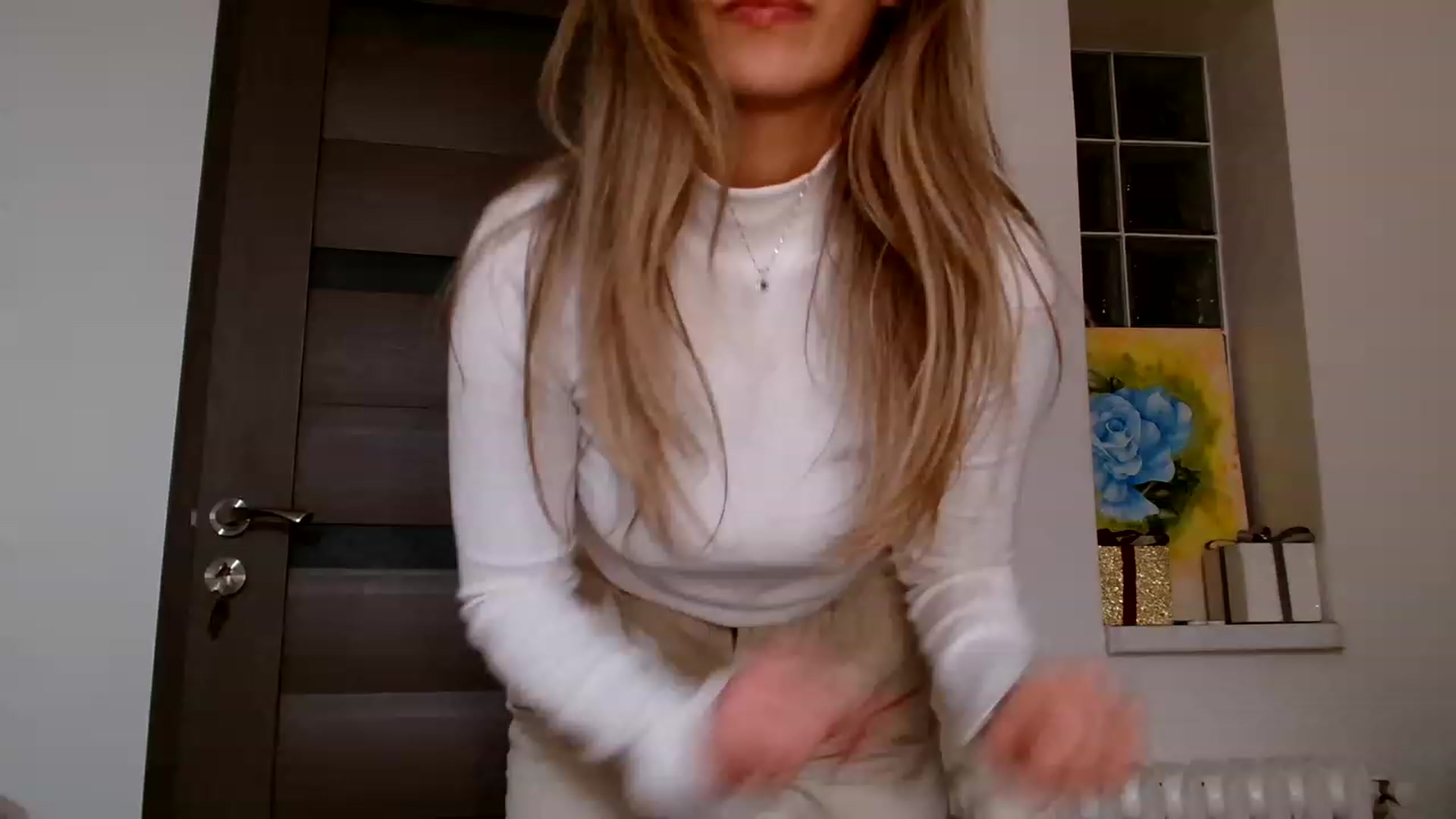 Gallery image thumbnail from Ana_Rose's myfreecams stream on, 04/30/2023, 02:35 image 3 of 20