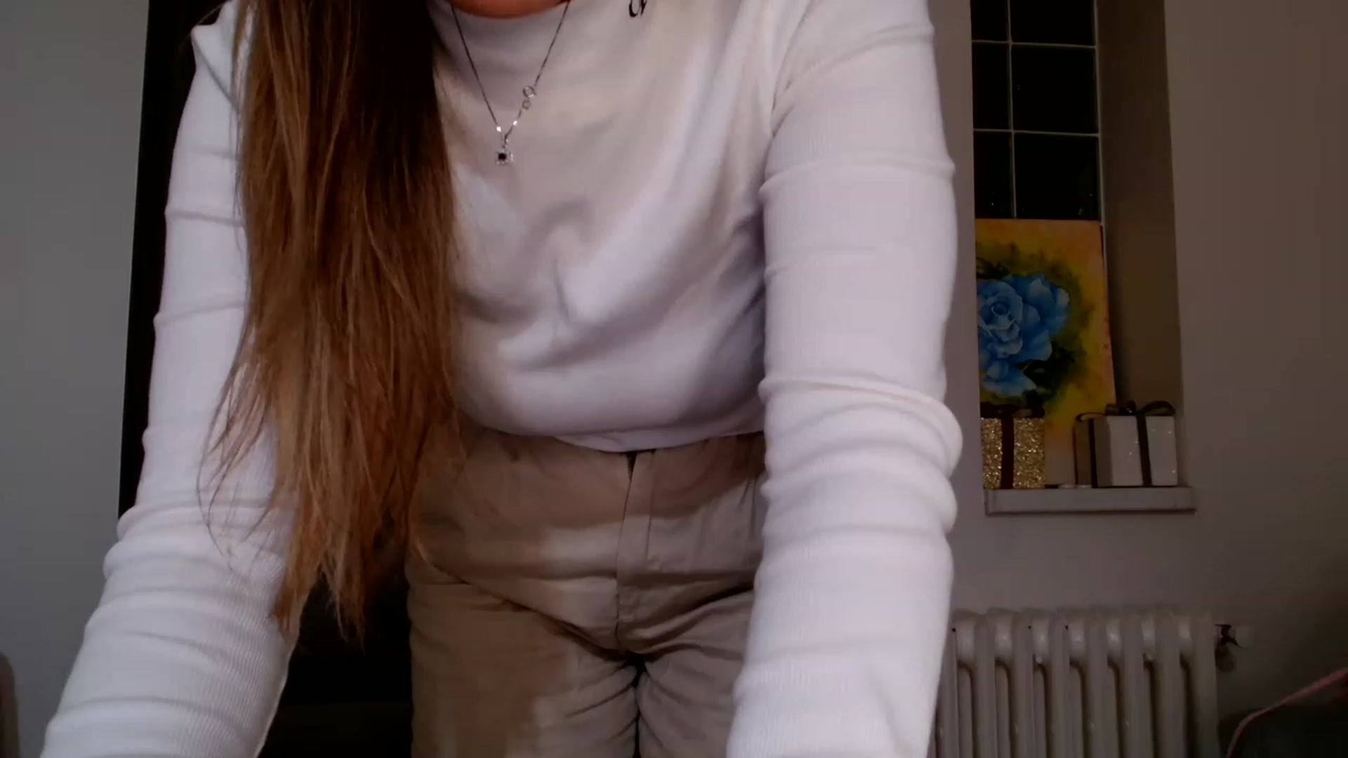 Gallery image thumbnail from Ana_Rose's myfreecams stream on, 04/30/2023, 02:35 image 15 of 20