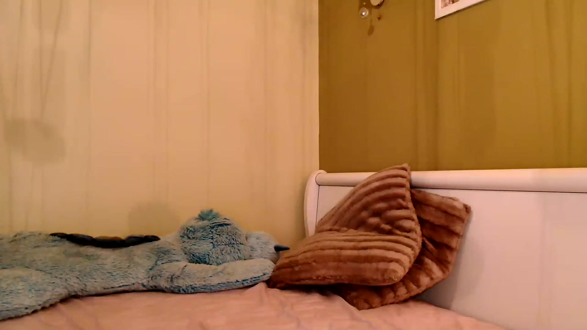 Gallery image thumbnail from Ana_Rose's myfreecams stream on, 05/14/2023, 24:02 image 13 of 20