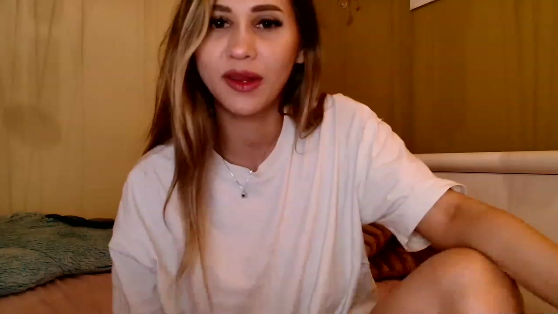 Gallery image thumbnail from Ana_Rose's myfreecams stream on, 05/14/2023, 24:43 image 16 of 20