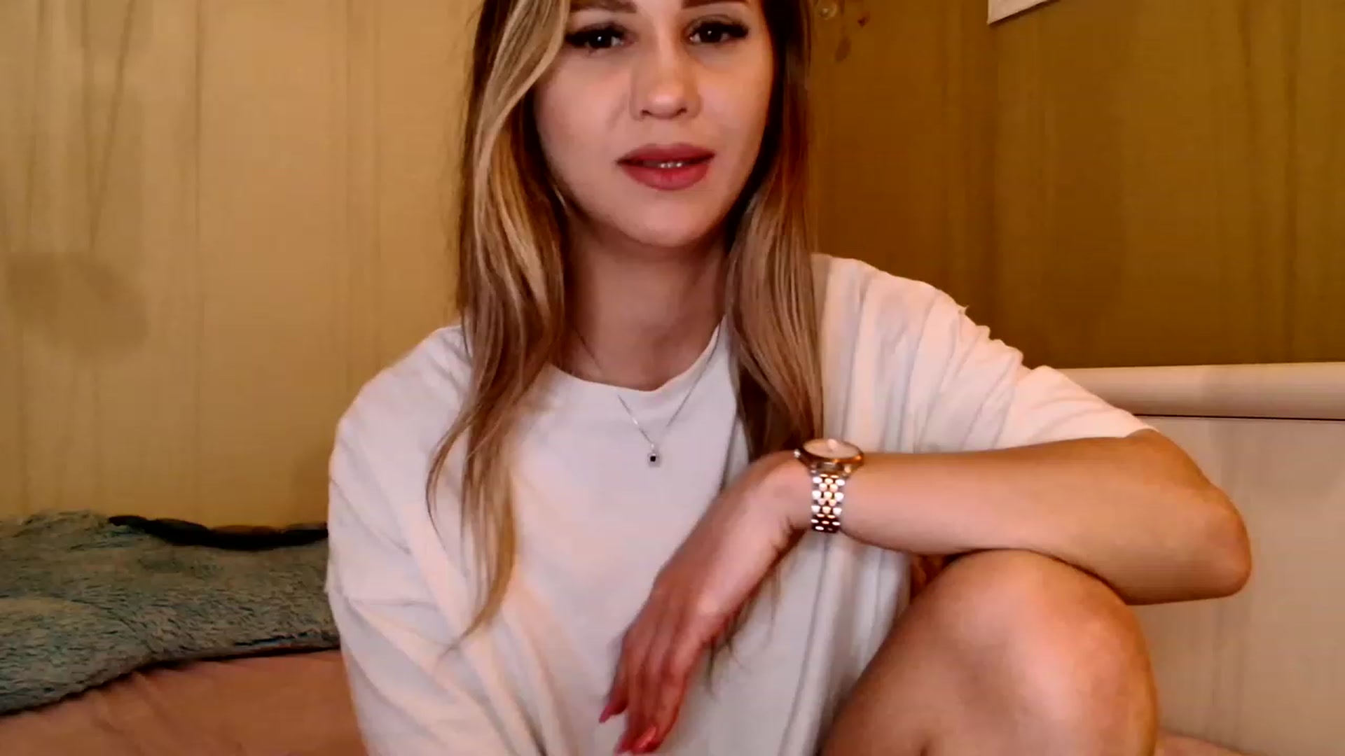 Gallery image thumbnail from Ana_Rose's myfreecams stream on, 05/14/2023, 24:43 image 14 of 20