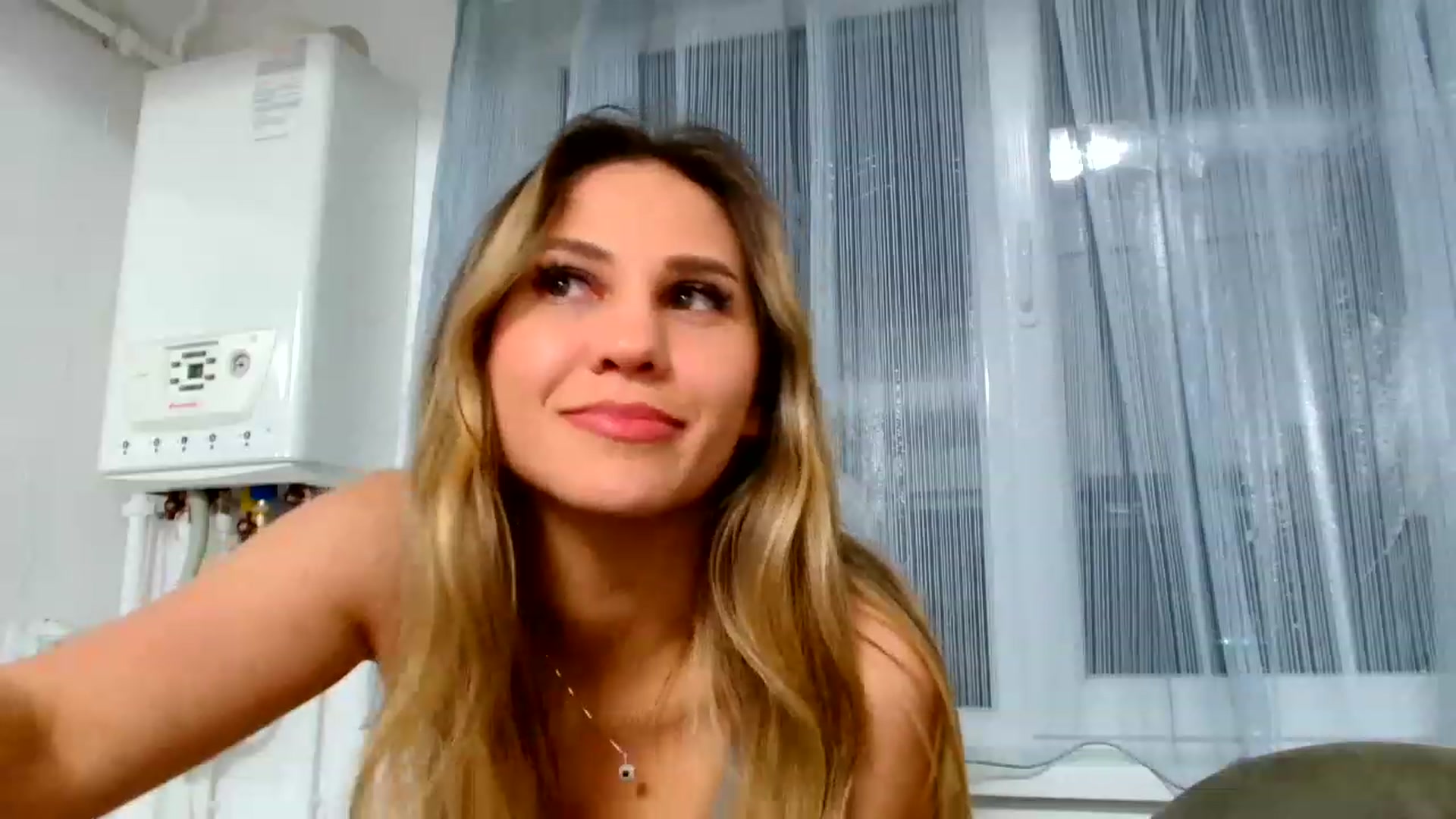 Gallery image thumbnail from Ana_Rose's myfreecams stream on, 05/31/2023, 23:29 image 4 of 20