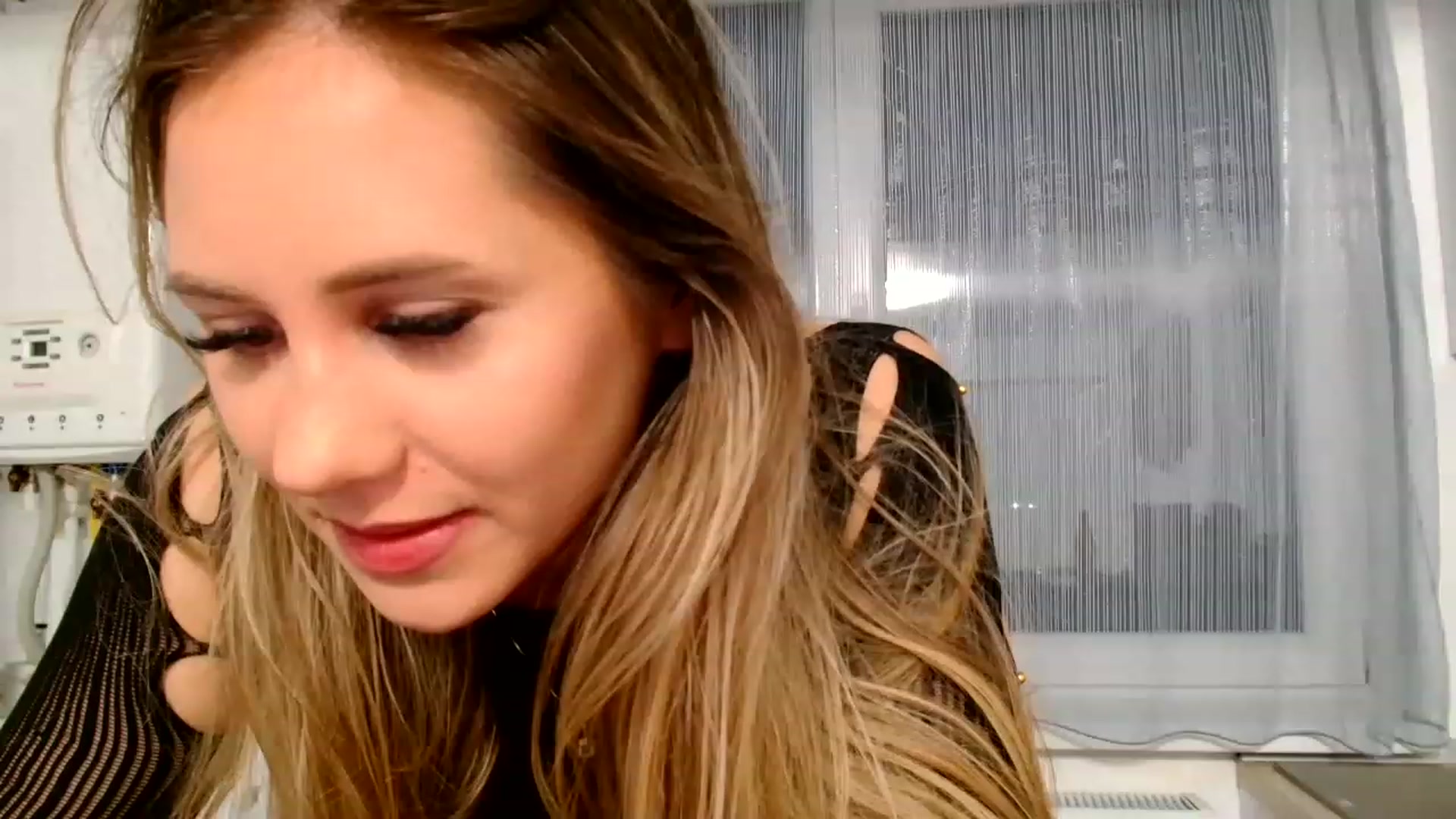 Gallery image thumbnail from Ana_Rose's myfreecams stream on, 06/04/2023, 19:41 image 5 of 20