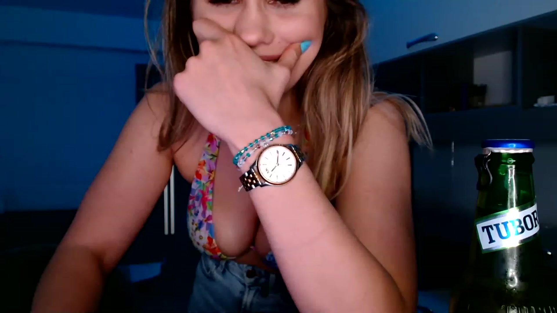 Gallery image thumbnail from Ana_Rose's myfreecams stream on, 06/27/2023, 21:31 image 7 of 20