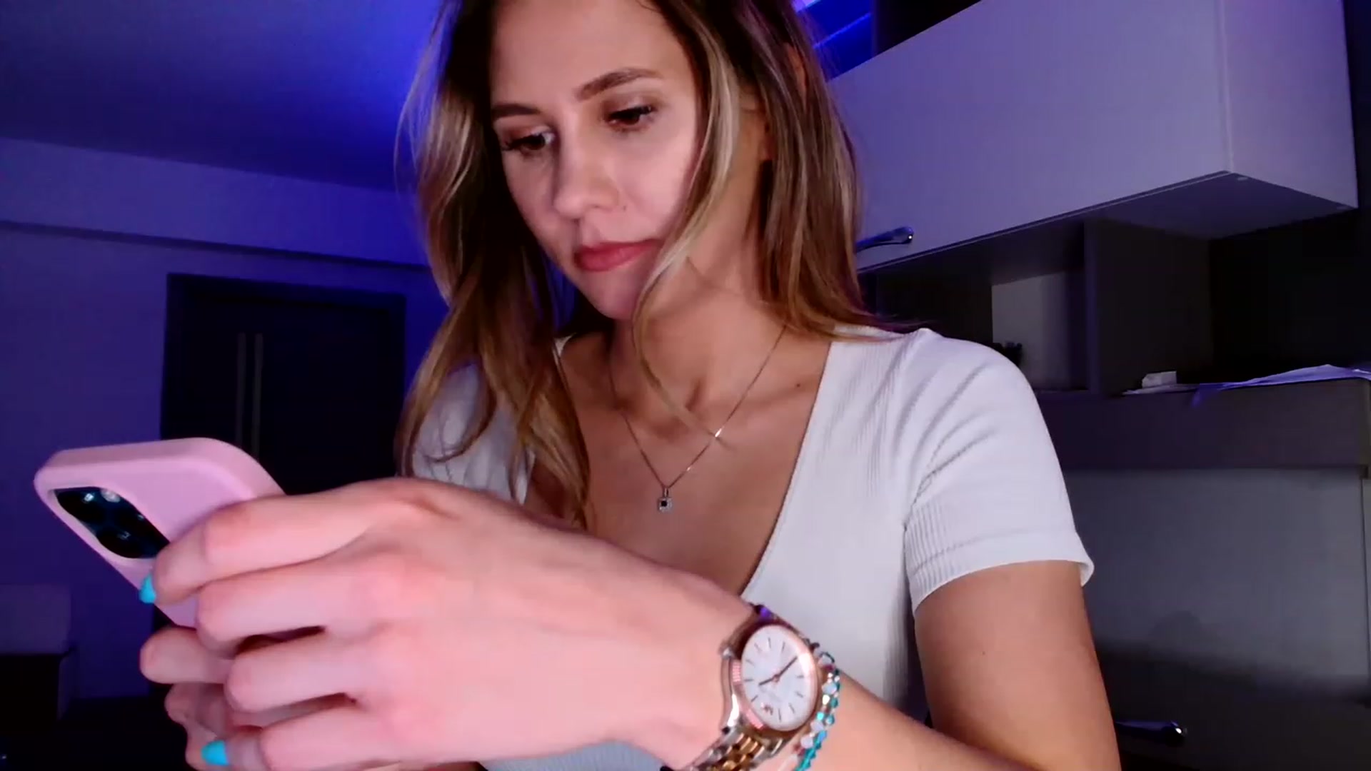 Gallery image thumbnail from Ana_Rose's myfreecams stream on, 06/30/2023, 23:09 image 8 of 20